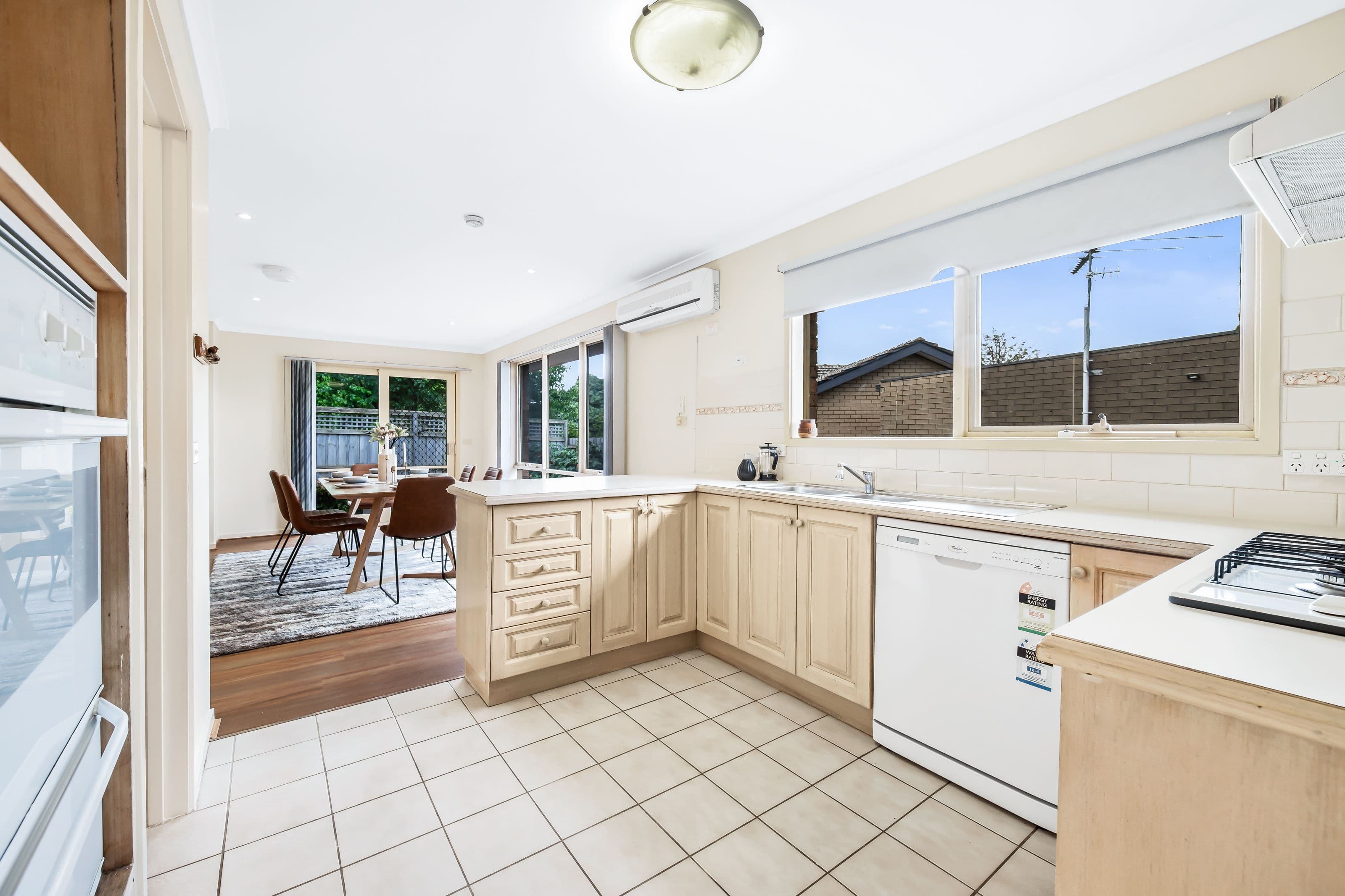 48 Hilton Street, Mount Waverley VIC 3149, Mount Waverley - Thumbnail 3