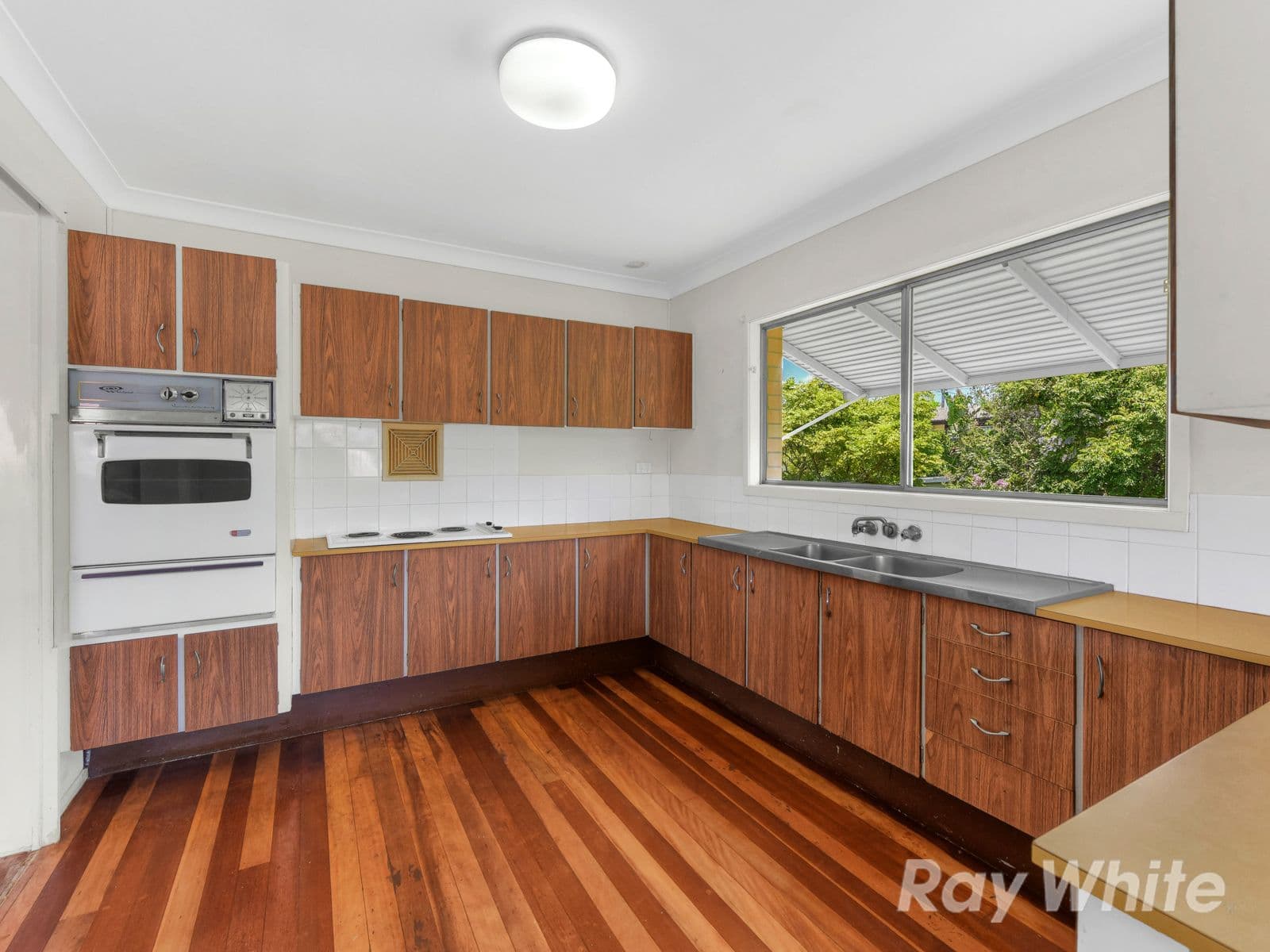 10 Rosanne Street, Aspley QLD 4034, Aspley - Thumbnail 5
