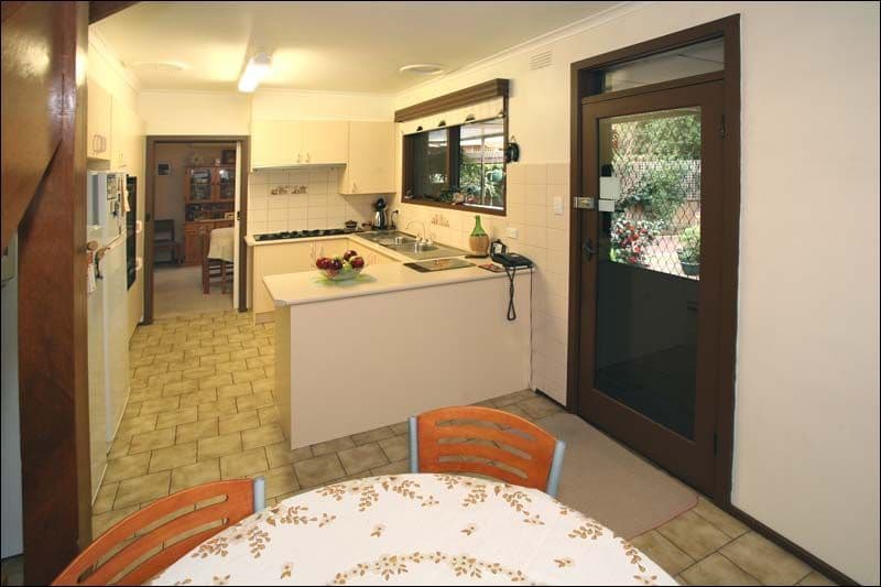 68 Strada Crescent, WHEELERS HILL VIC 3150, Wheelers Hill - Thumbnail 2