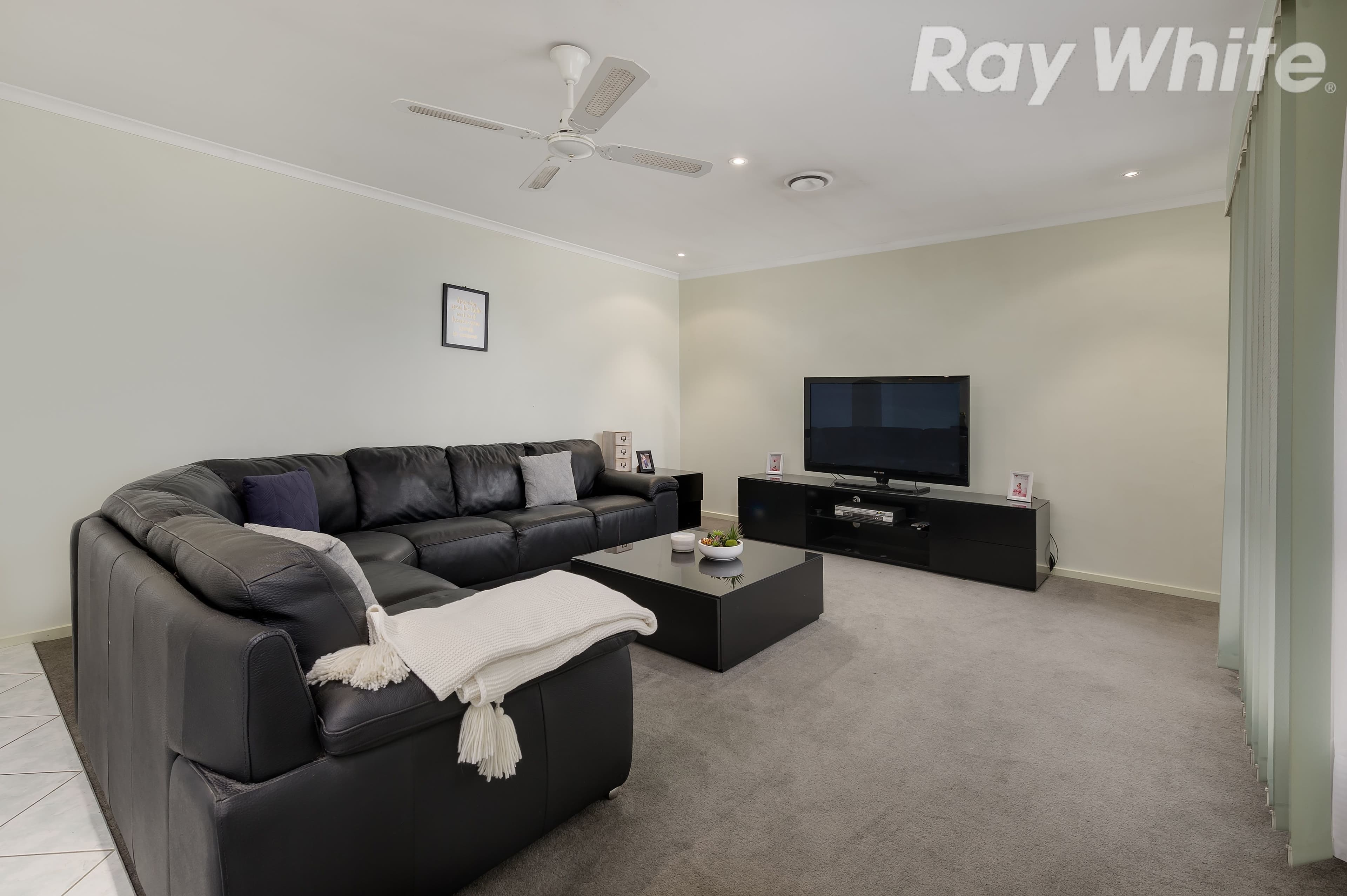 24 Kinlora Avenue, Epping VIC 3076, Epping - Thumbnail 2