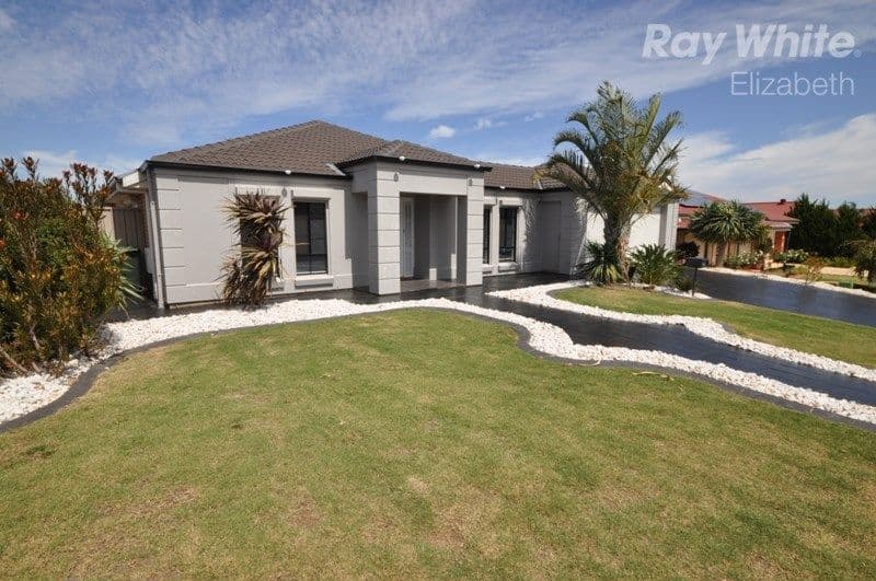 6 Manchester Circuit, Craigmore SA 5114, Craigmore - Thumbnail 2