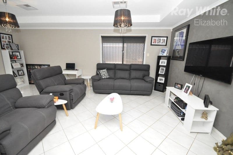 6 Manchester Circuit, Craigmore SA 5114, Craigmore - Thumbnail 4