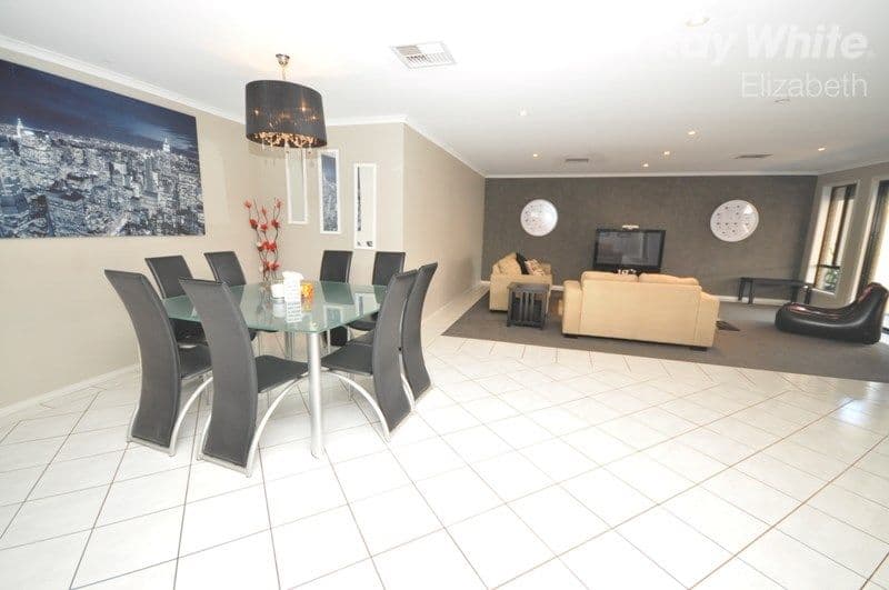 6 Manchester Circuit, Craigmore SA 5114, Craigmore - Thumbnail 5