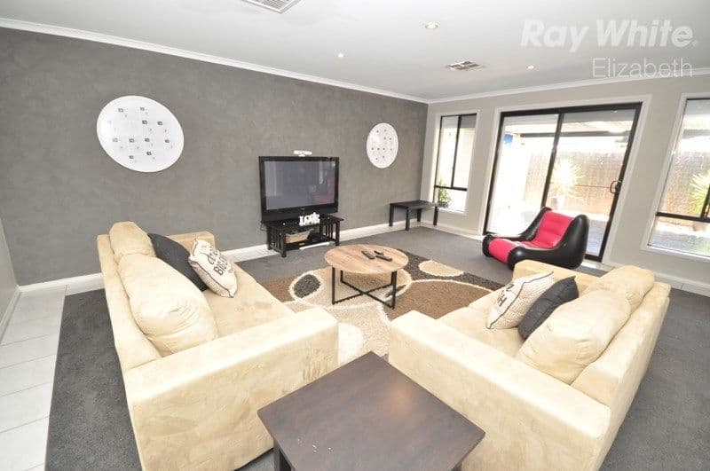 6 Manchester Circuit, Craigmore SA 5114, Craigmore - Thumbnail 6
