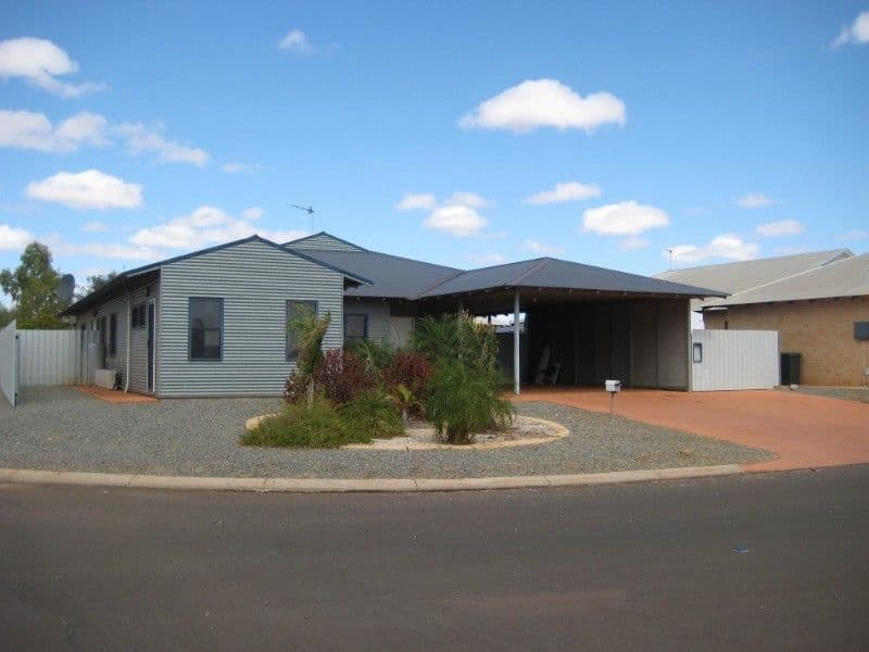 2/276 Mccoombe Street, WESTCOURT, QLD, 4870, Westcourt - Image 1