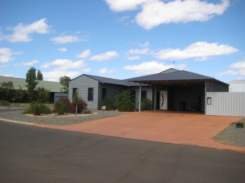 2/276 Mccoombe Street, WESTCOURT, QLD, 4870, Westcourt - Thumbnail 2
