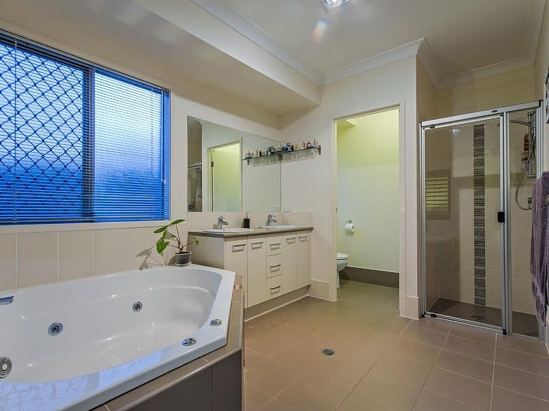 72 Treeline Circuit, UPPER COOMERA QLD 4209, Upper Coomera - Thumbnail 5