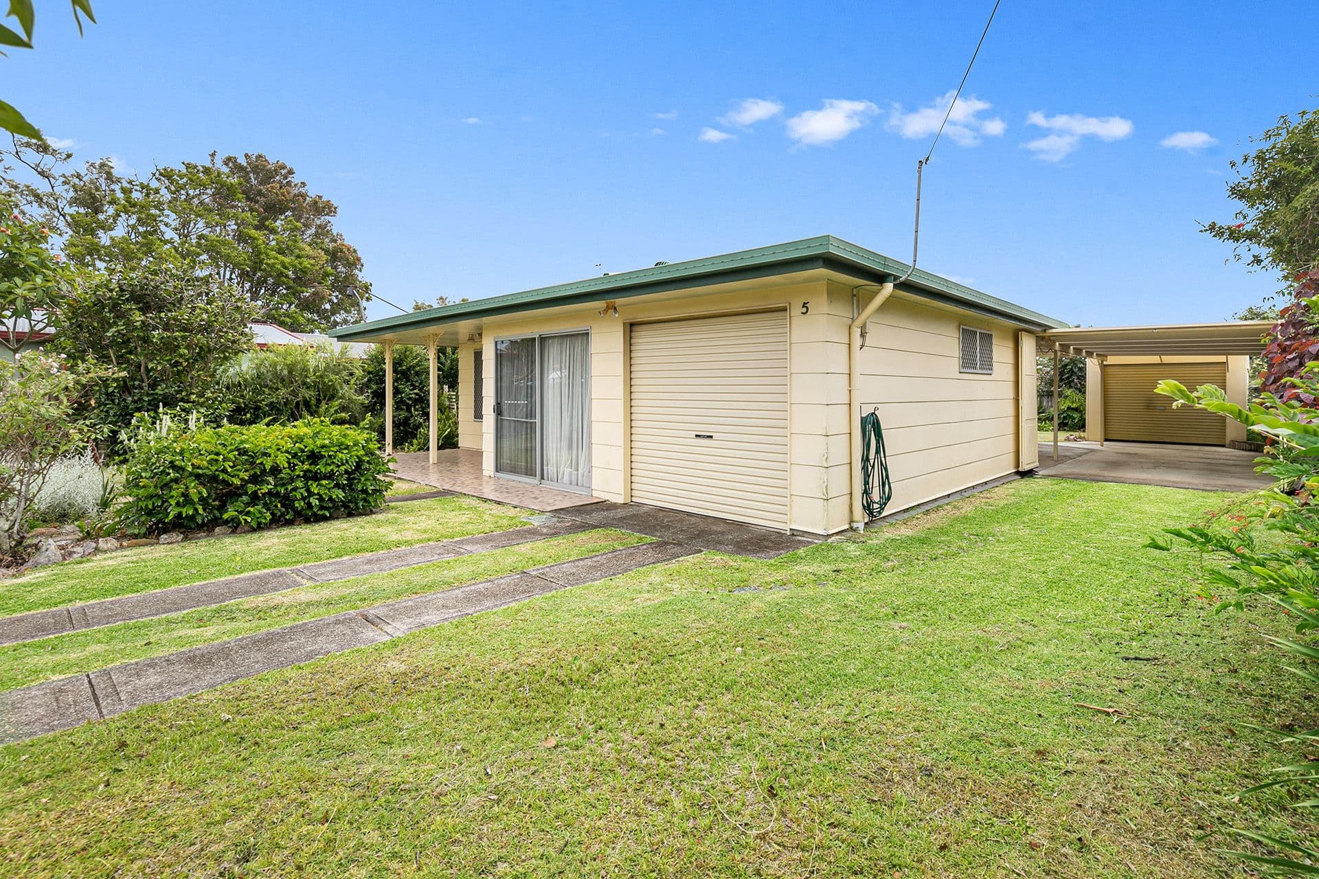 5 Koonwarra Street, Labrador QLD 4215, Labrador - Thumbnail 2