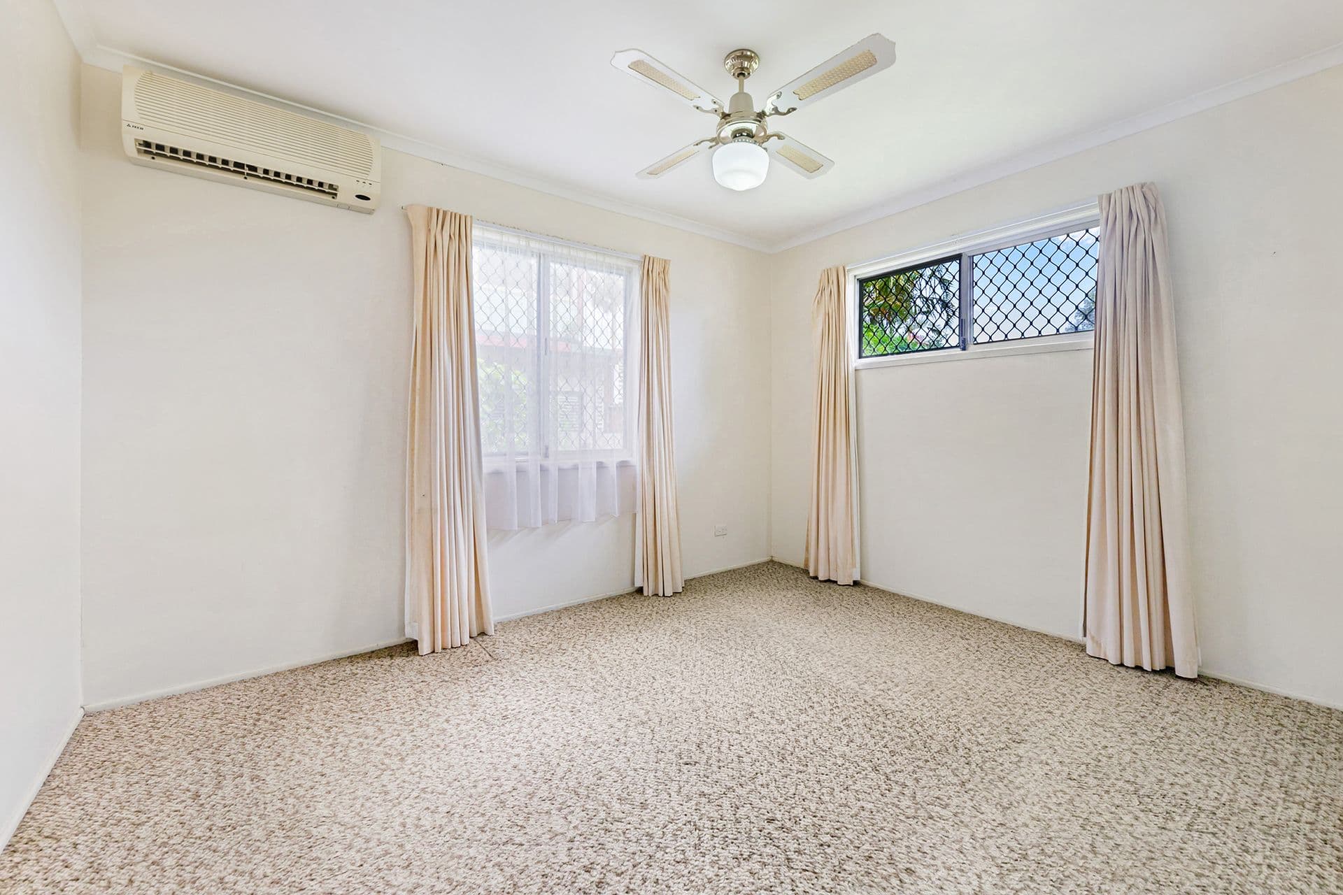 5 Koonwarra Street, Labrador QLD 4215, Labrador - Thumbnail 7