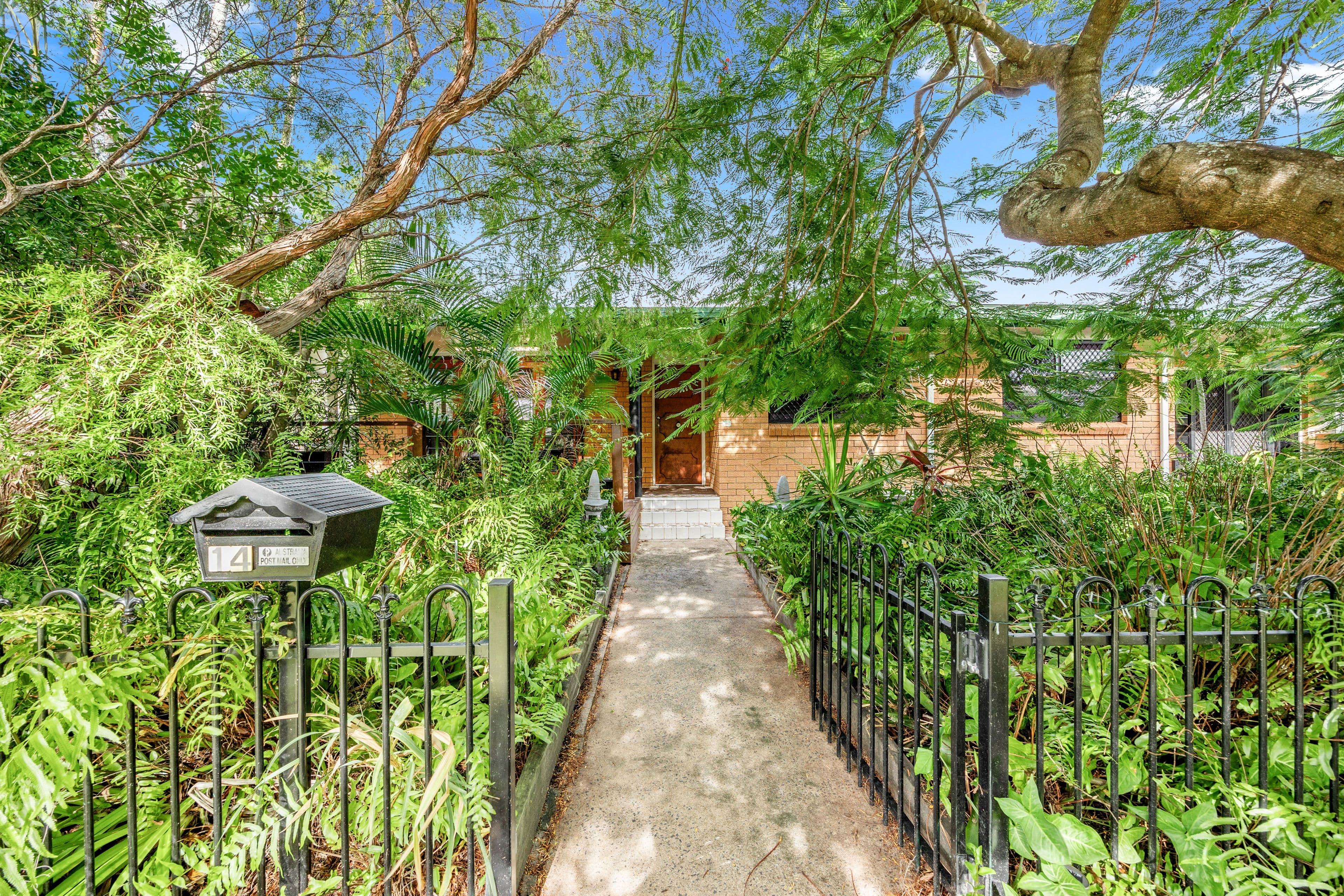 14 Robert Street, Torquay QLD 4655, Torquay - Thumbnail 3