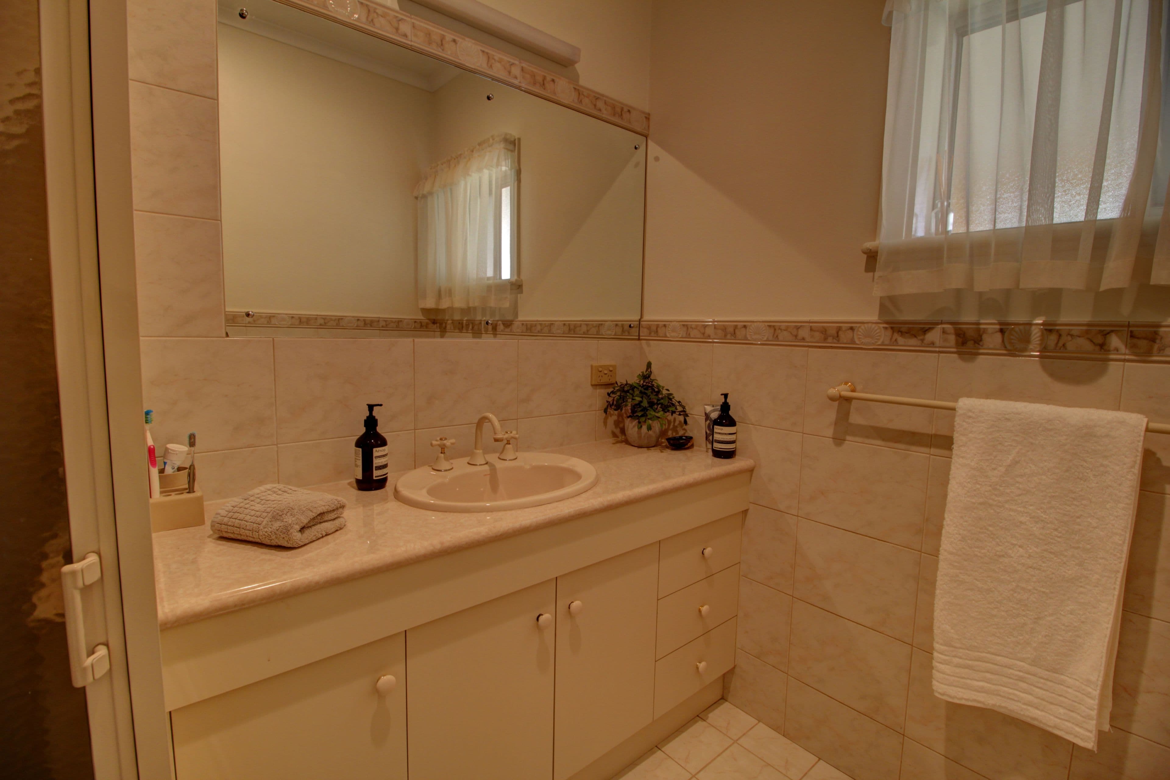 72 Twentieth Street, Renmark SA 5341, Renmark - Thumbnail 7