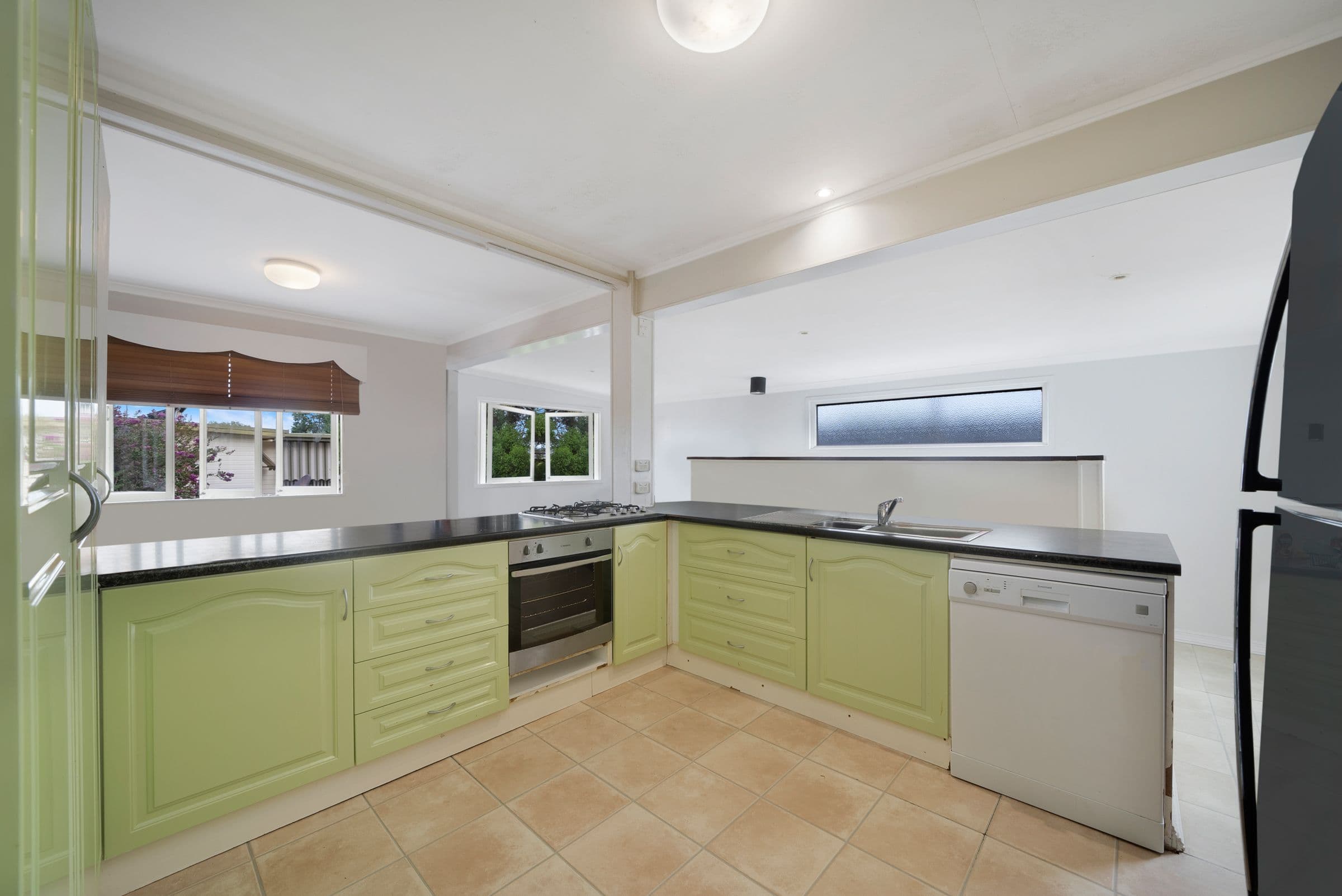 2 Mcpherson Street, Kippa-Ring QLD 4021, Kippa-Ring - Thumbnail 5