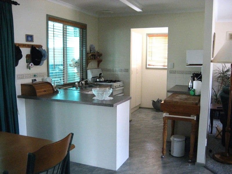 9 Allen Road, TIDDY WIDDY BEACH SA 5571, Tiddy Widdy Beach - Thumbnail 2