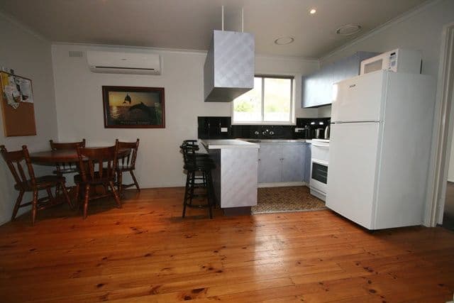 21 Lansell Road, Cowes VIC 3922, Cowes - Thumbnail 4