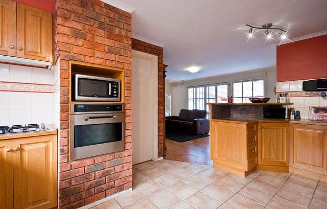 50 Grayson Drive, SCORESBY VIC 3179, Scoresby - Thumbnail 5