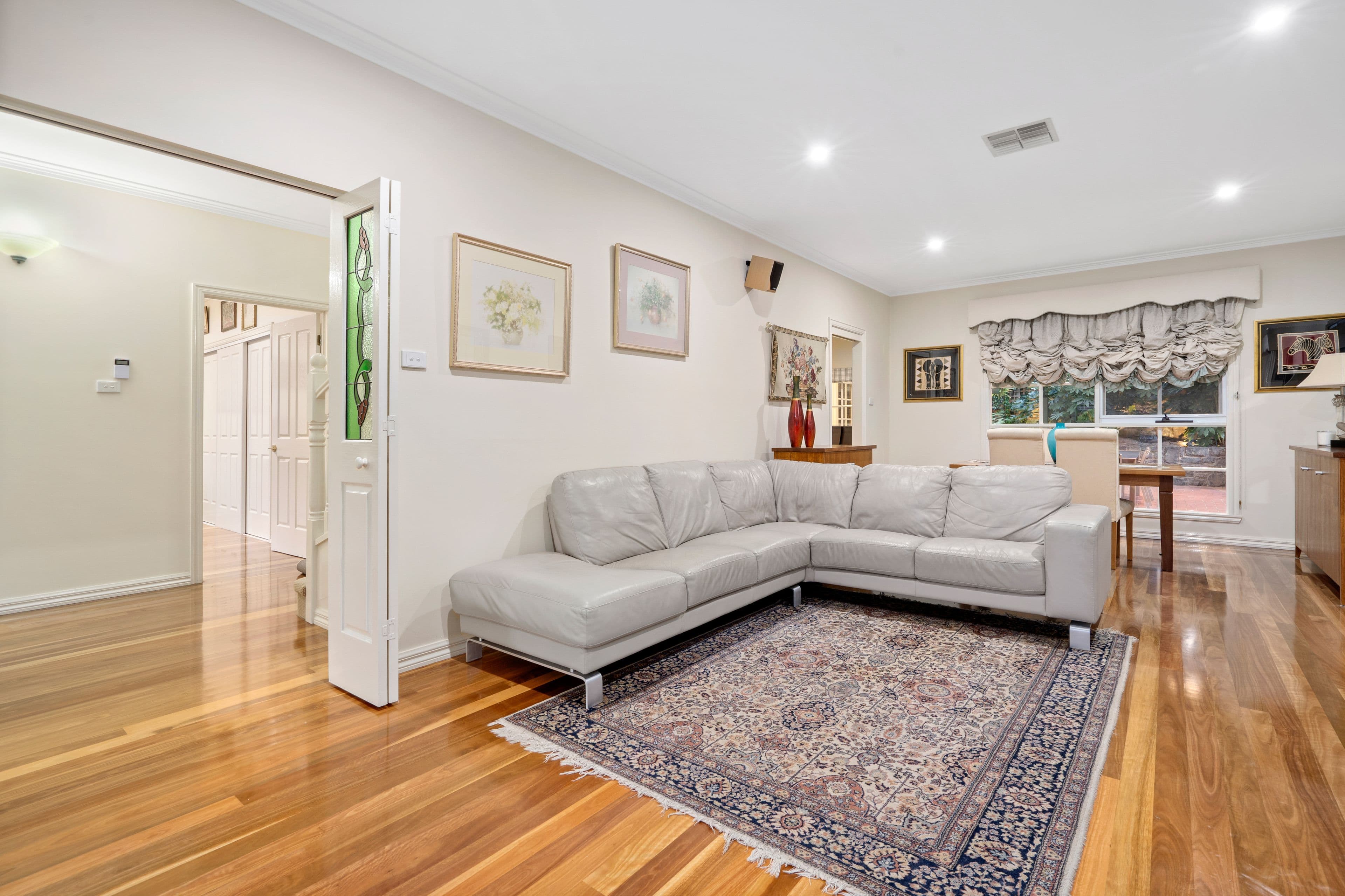 53 cheadle Crescent, Bundoora VIC 3083, Bundoora - Thumbnail 2