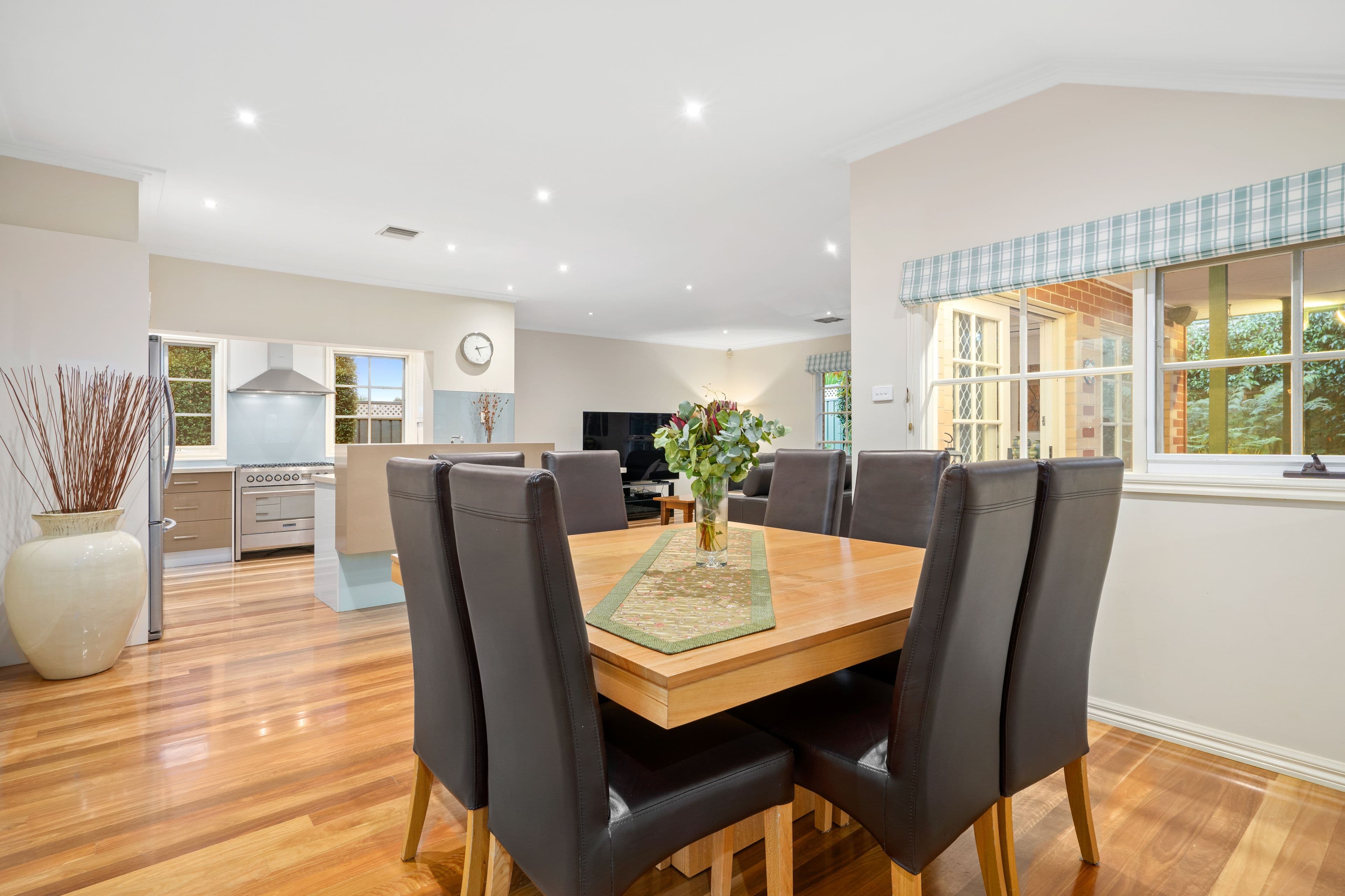 53 cheadle Crescent, Bundoora VIC 3083, Bundoora - Thumbnail 5