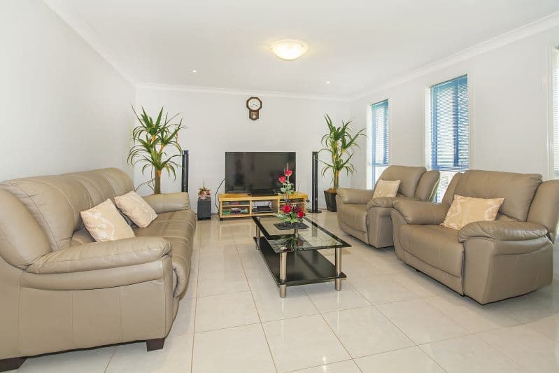 3 Greenview Court, Springfield QLD 4300, Springfield - Thumbnail 2