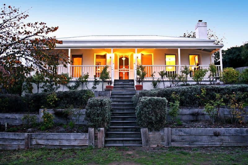 5 Knollbrook Close, HIGHTON VIC 3216, Highton - Image 1