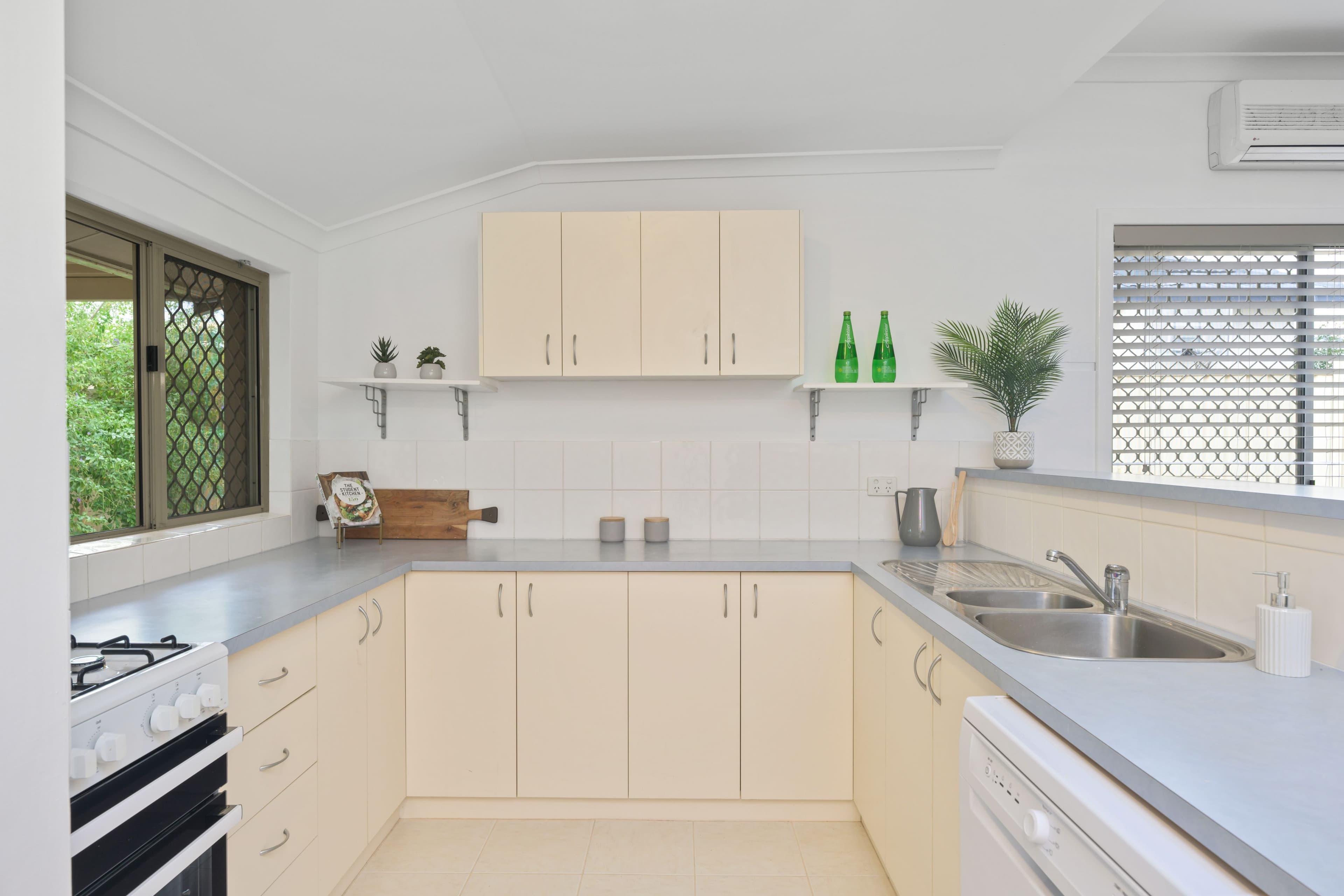 60a Cloister Avenue, Manning WA 6152, Manning - Thumbnail 4