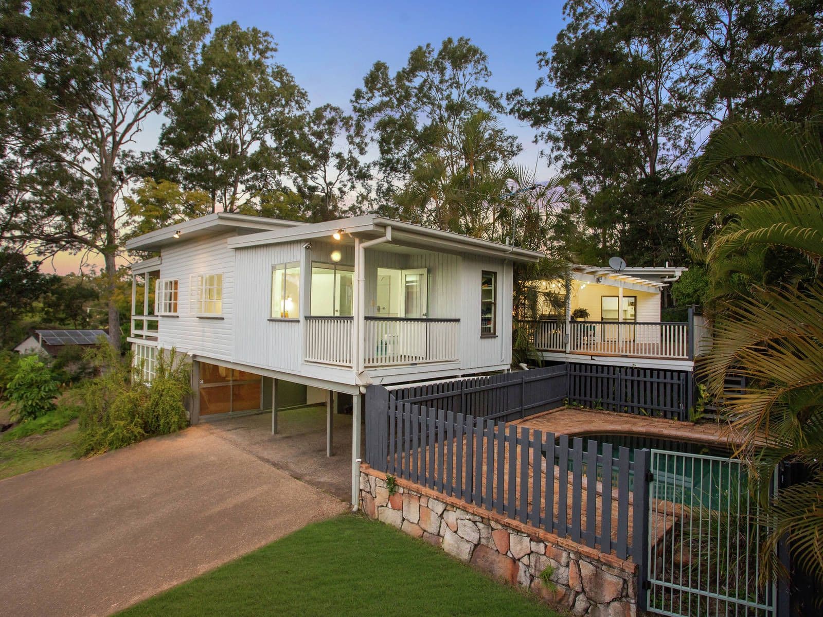 5 - 7 Stonehenge Street, Chapel Hill QLD 4069, Chapel Hill - Thumbnail 2