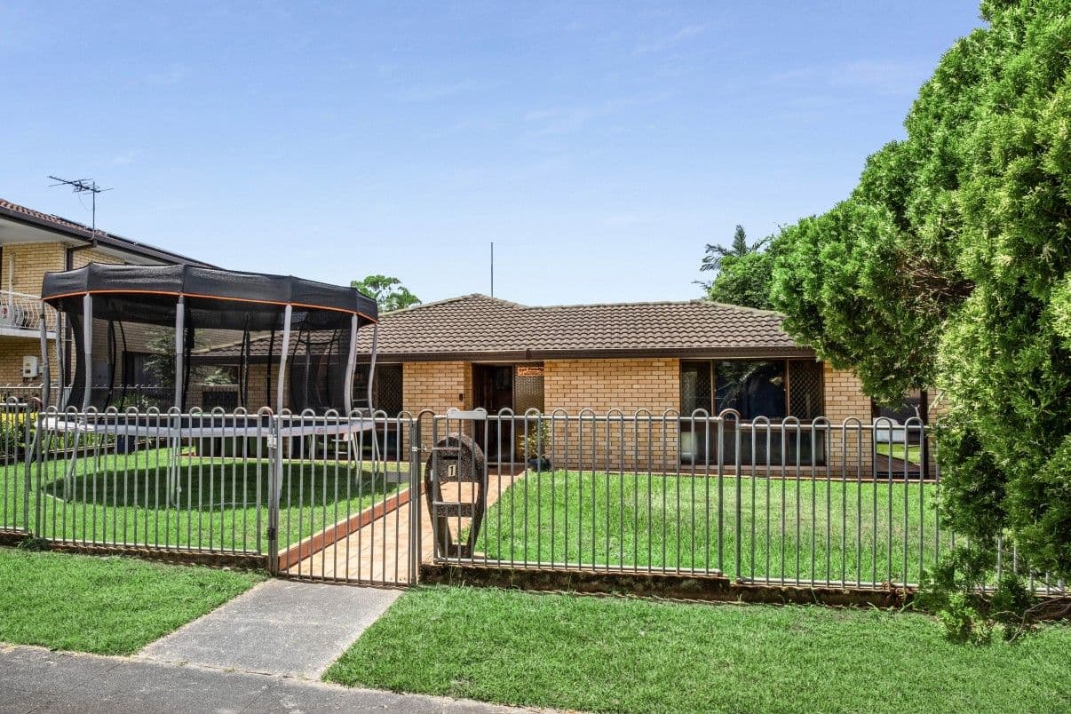 1 Yaldara Street, Carseldine QLD 4034, Carseldine - Thumbnail 3