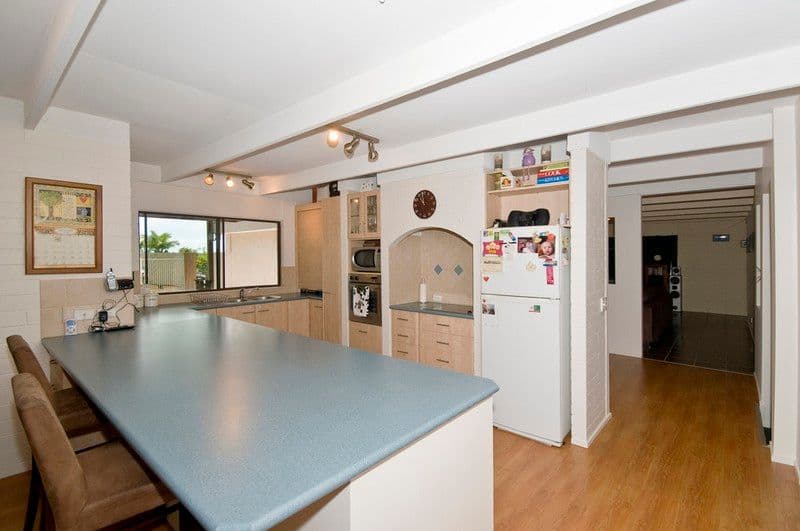 9 Bunya Place, PALM BEACH QLD 4221, Palm Beach - Thumbnail 6