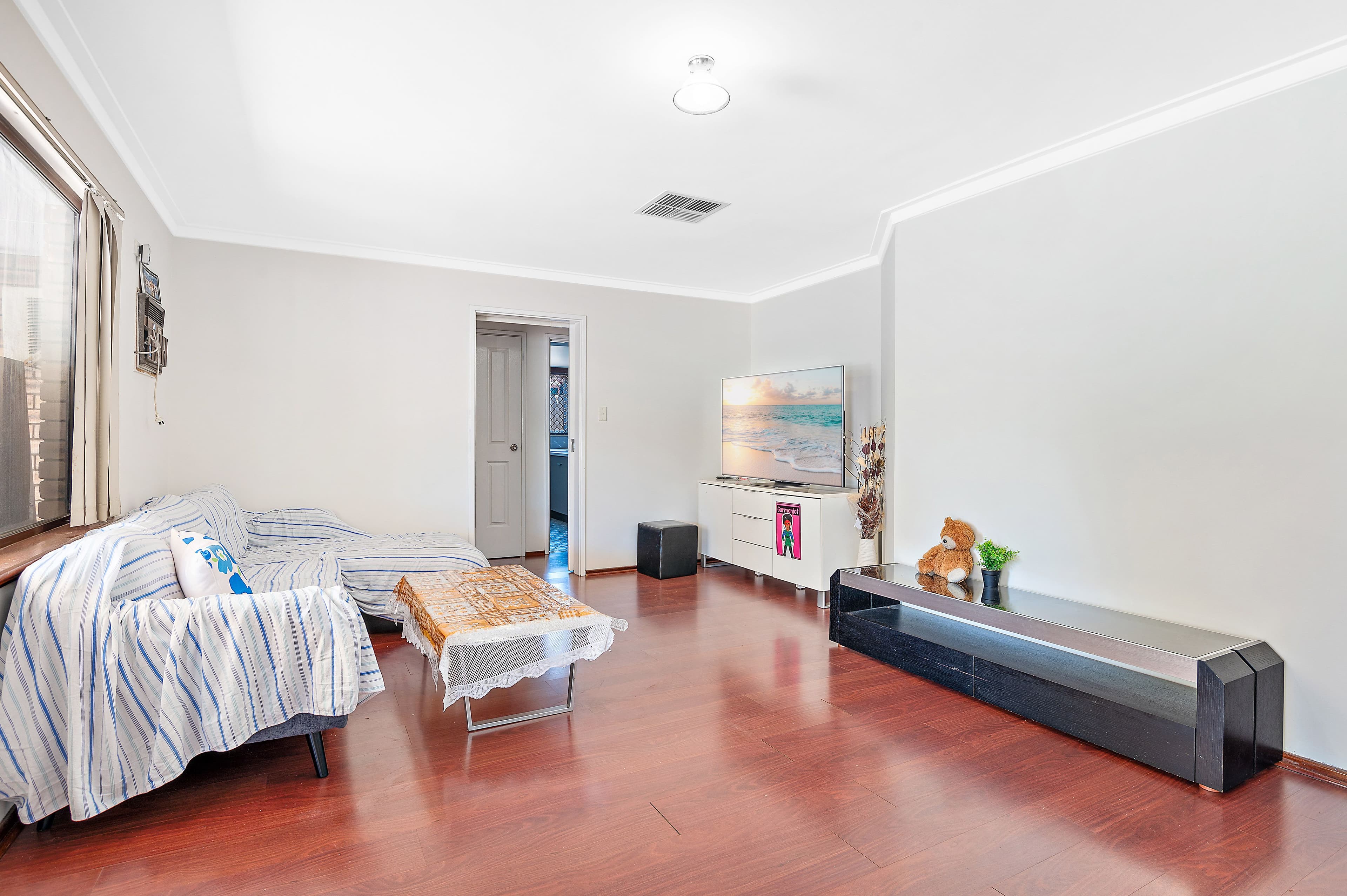 27 Murchison Way, Gosnells WA 6110, Gosnells - Thumbnail 3