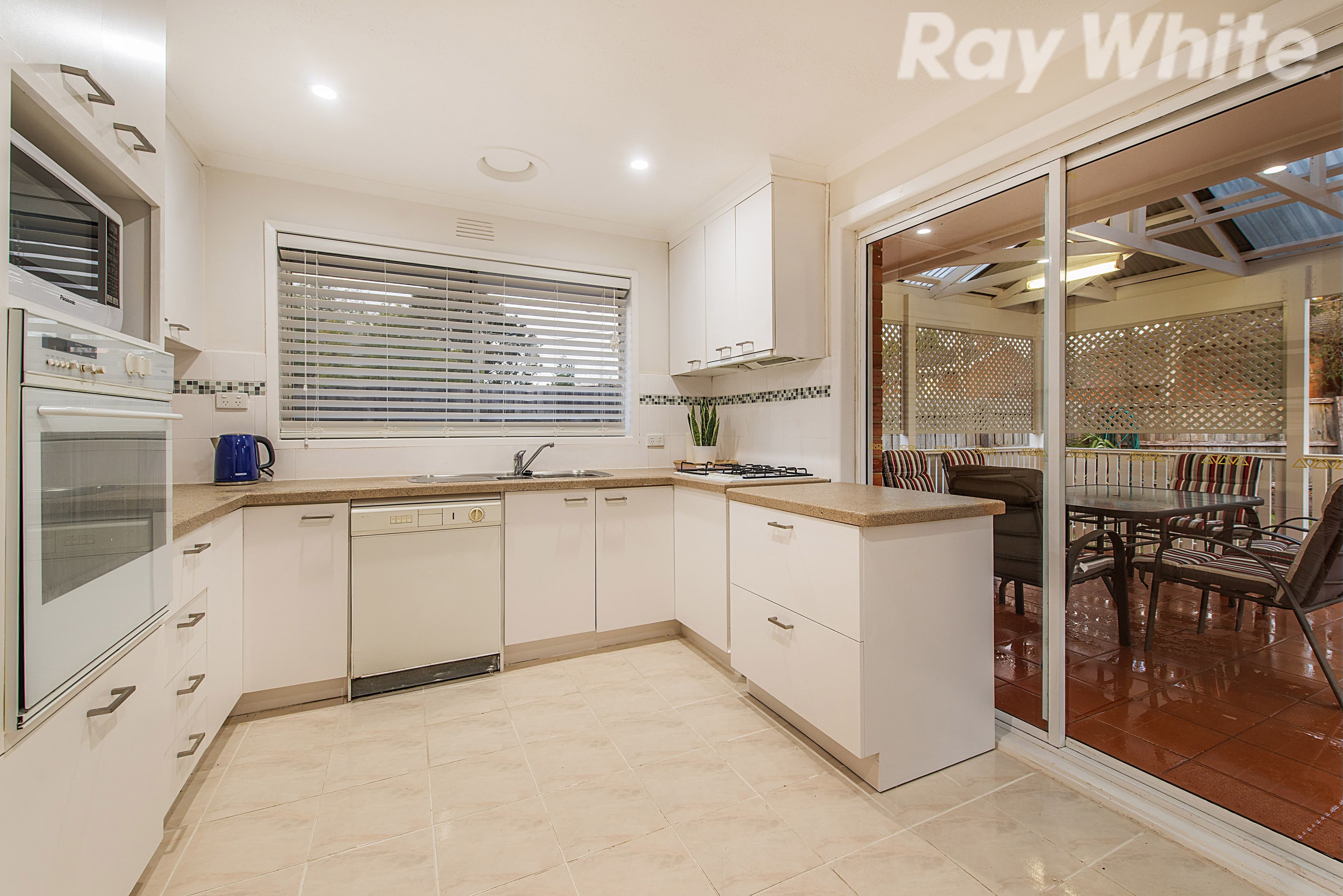 27 Aubrey Street, Vermont VIC 3133, Vermont - Thumbnail 2
