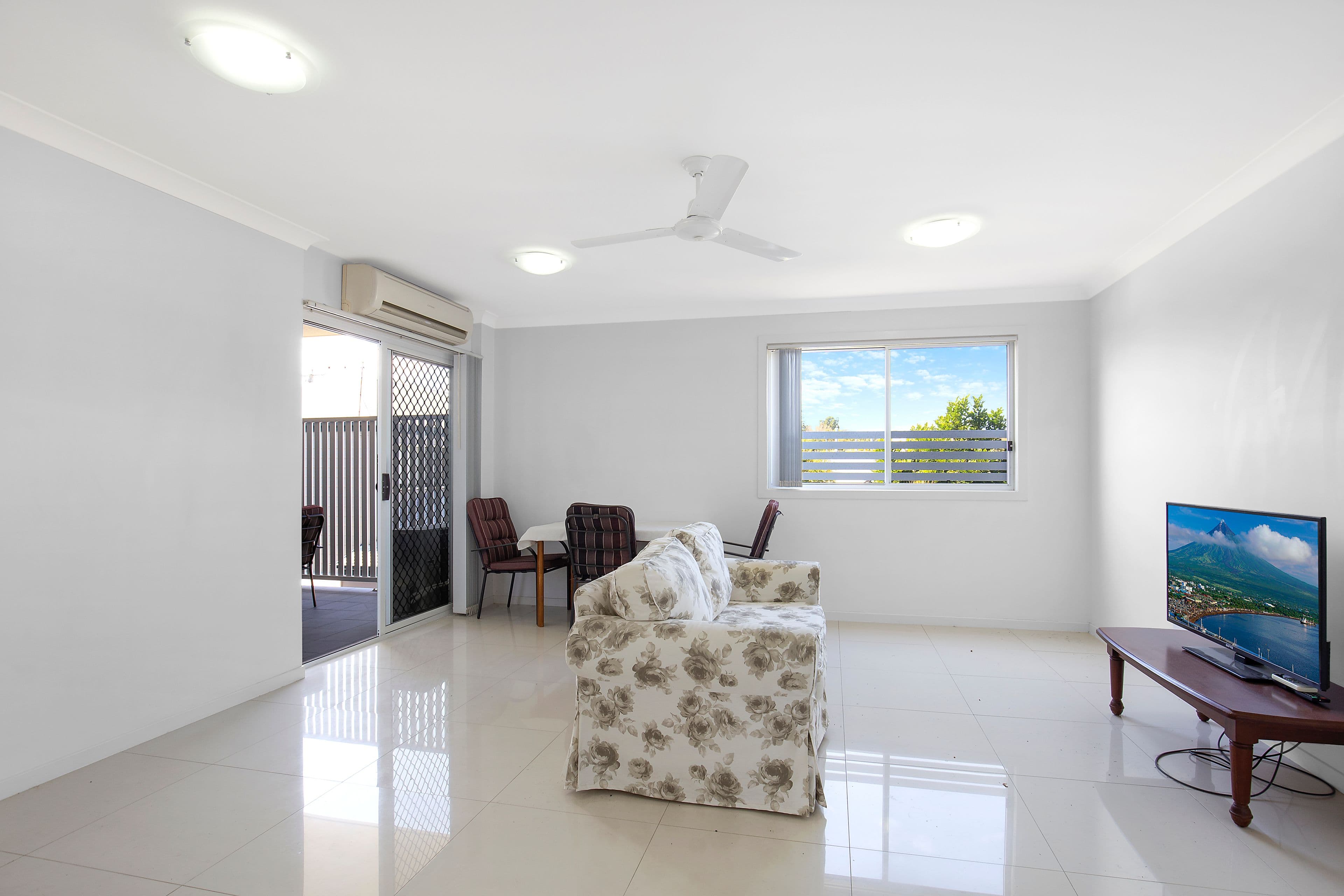 16 Yeronga Street, Yeronga QLD 4104, Yeronga - Thumbnail 2