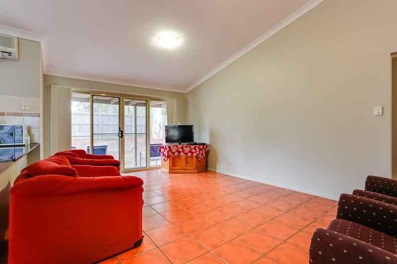 27 Hannam Crescent, Forest Lake QLD 4078, Forest Lake - Thumbnail 4