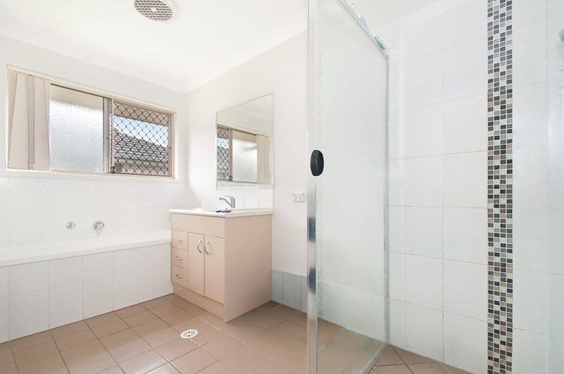 20 Nixon Drive, North Booval QLD 4304, North Booval - Thumbnail 2