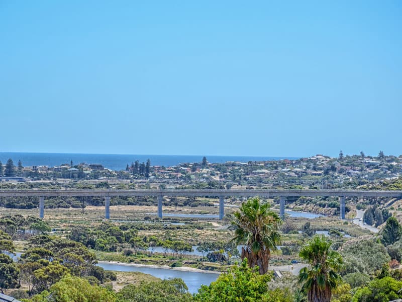 2 Corrimal Avenue, Noarlunga Downs - Image 1