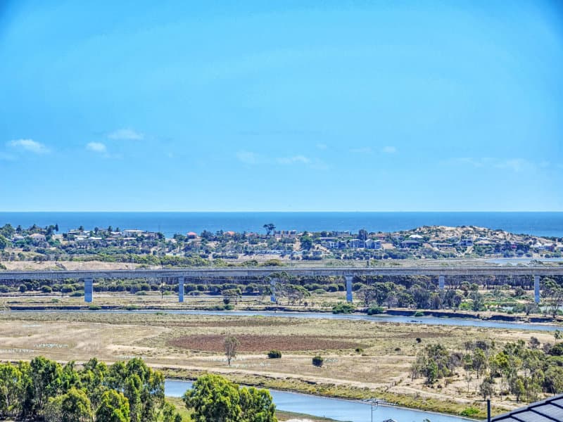 2 Corrimal Avenue, Noarlunga Downs - Thumbnail 2