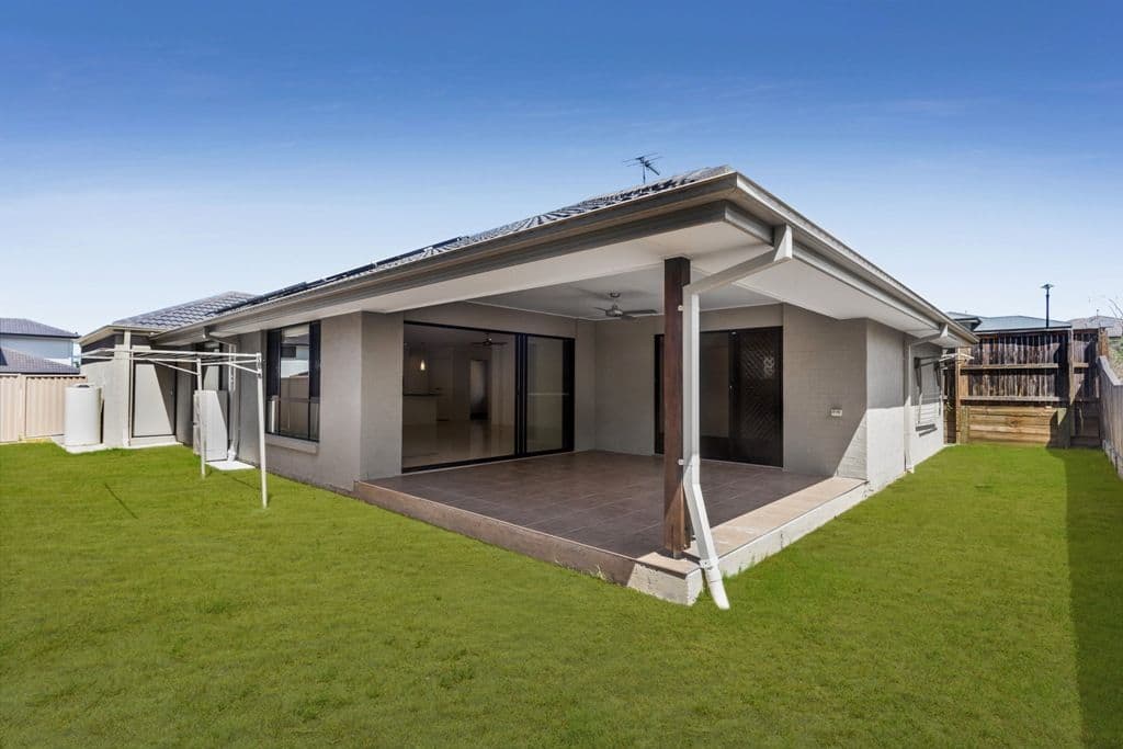 4 Honour Place, Bridgeman Downs QLD 4035, Bridgeman Downs - Thumbnail 2
