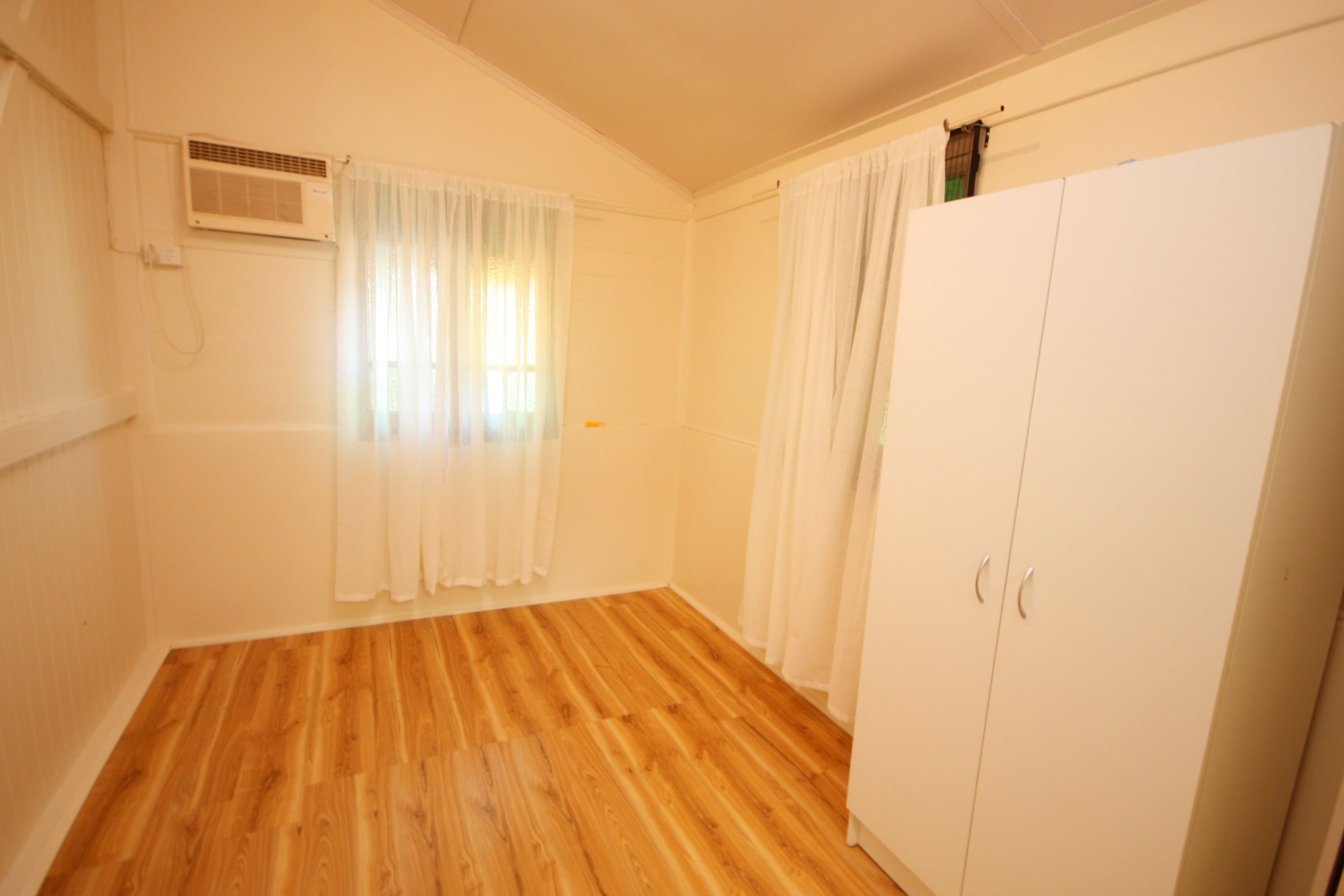 7 Sixteenth Street, Home Hill QLD 4806, Home Hill - Thumbnail 7