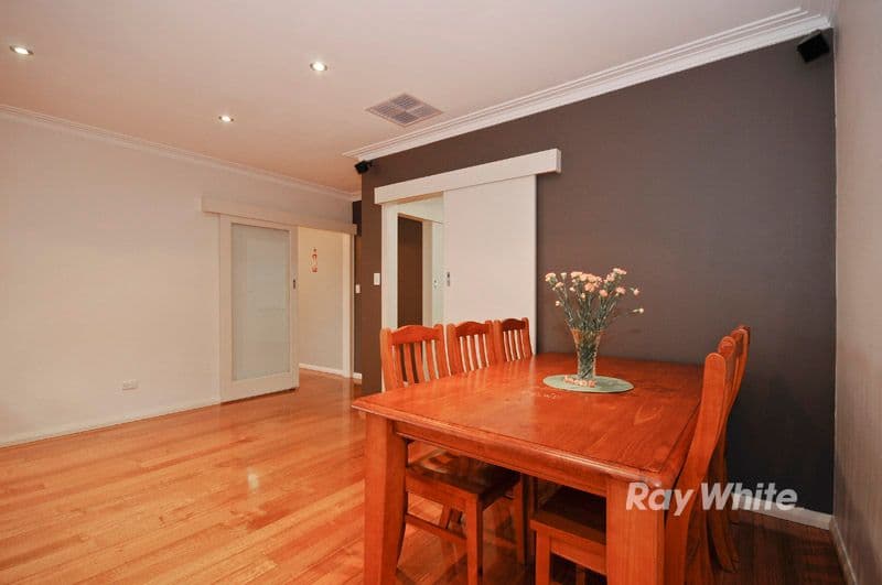 22 Pentlowe Road, WANTIRNA SOUTH VIC 3152, Wantirna South - Thumbnail 8