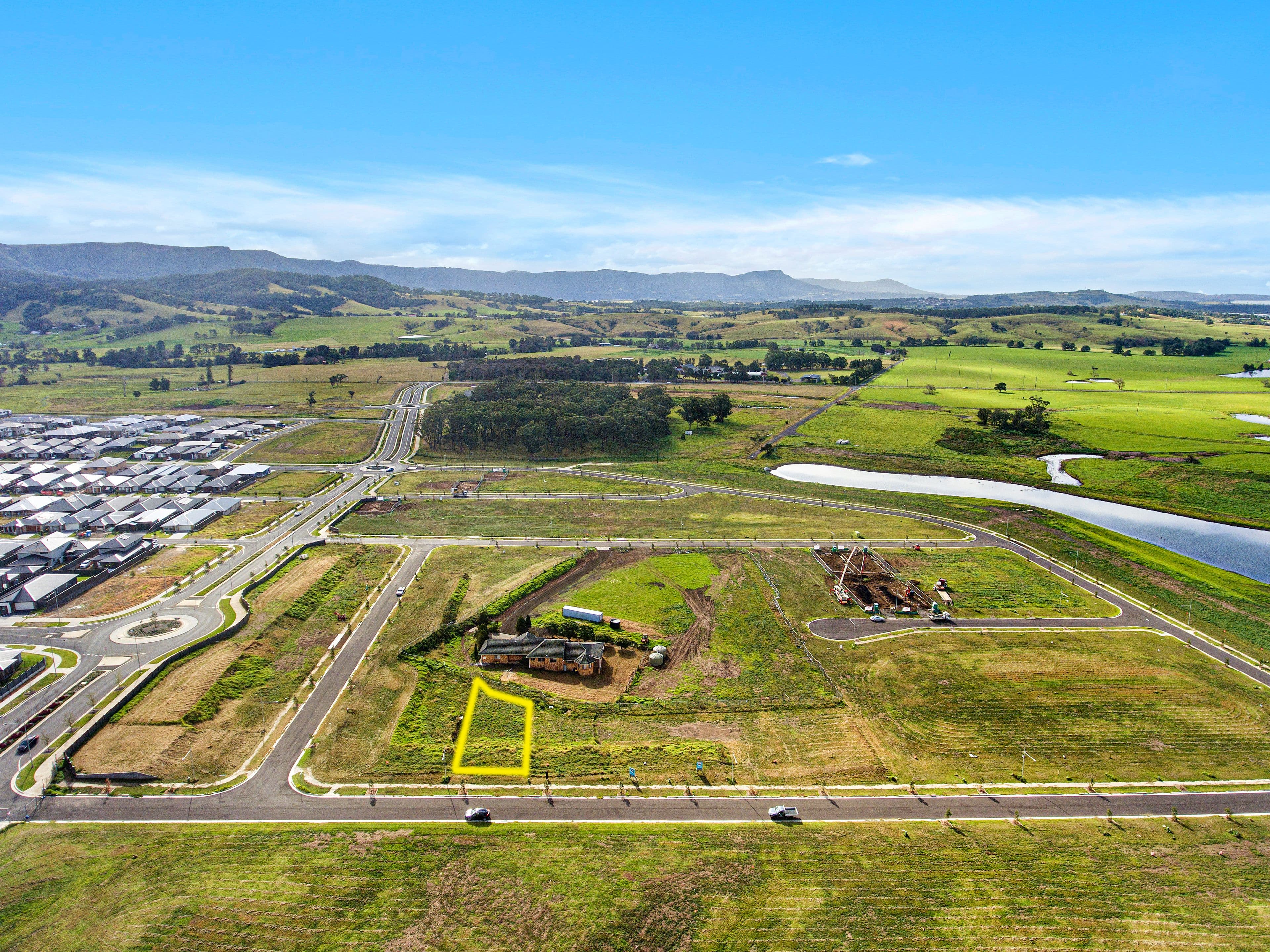 88 Farmgate Crescent, Calderwood NSW 2527, Calderwood - Thumbnail 2