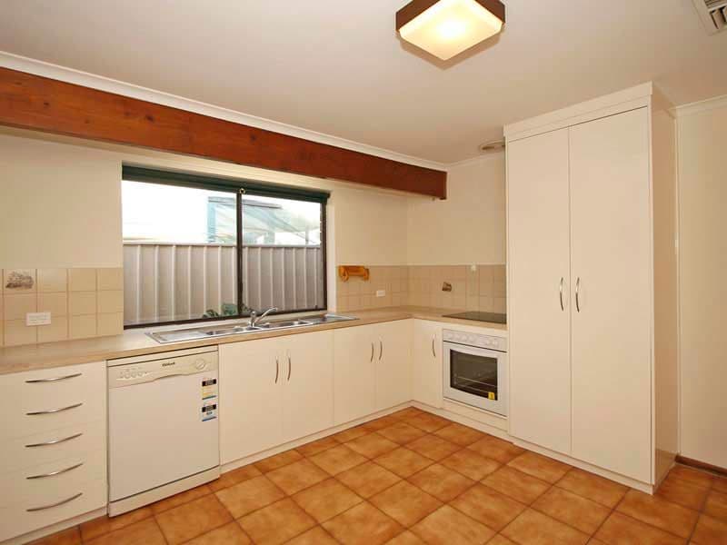 2 Grosvenor Road, ALDINGA BEACH SA 5173, Aldinga Beach - Thumbnail 2
