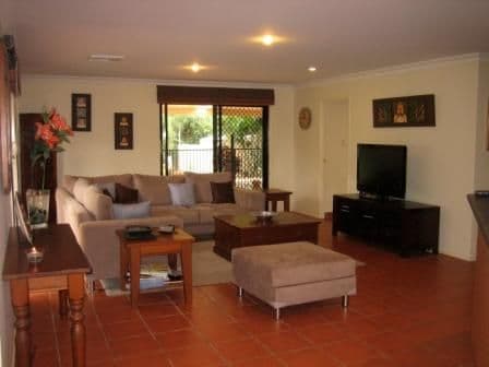 4 Deal Cove, ARUNDEL QLD 4214, Arundel - Thumbnail 3