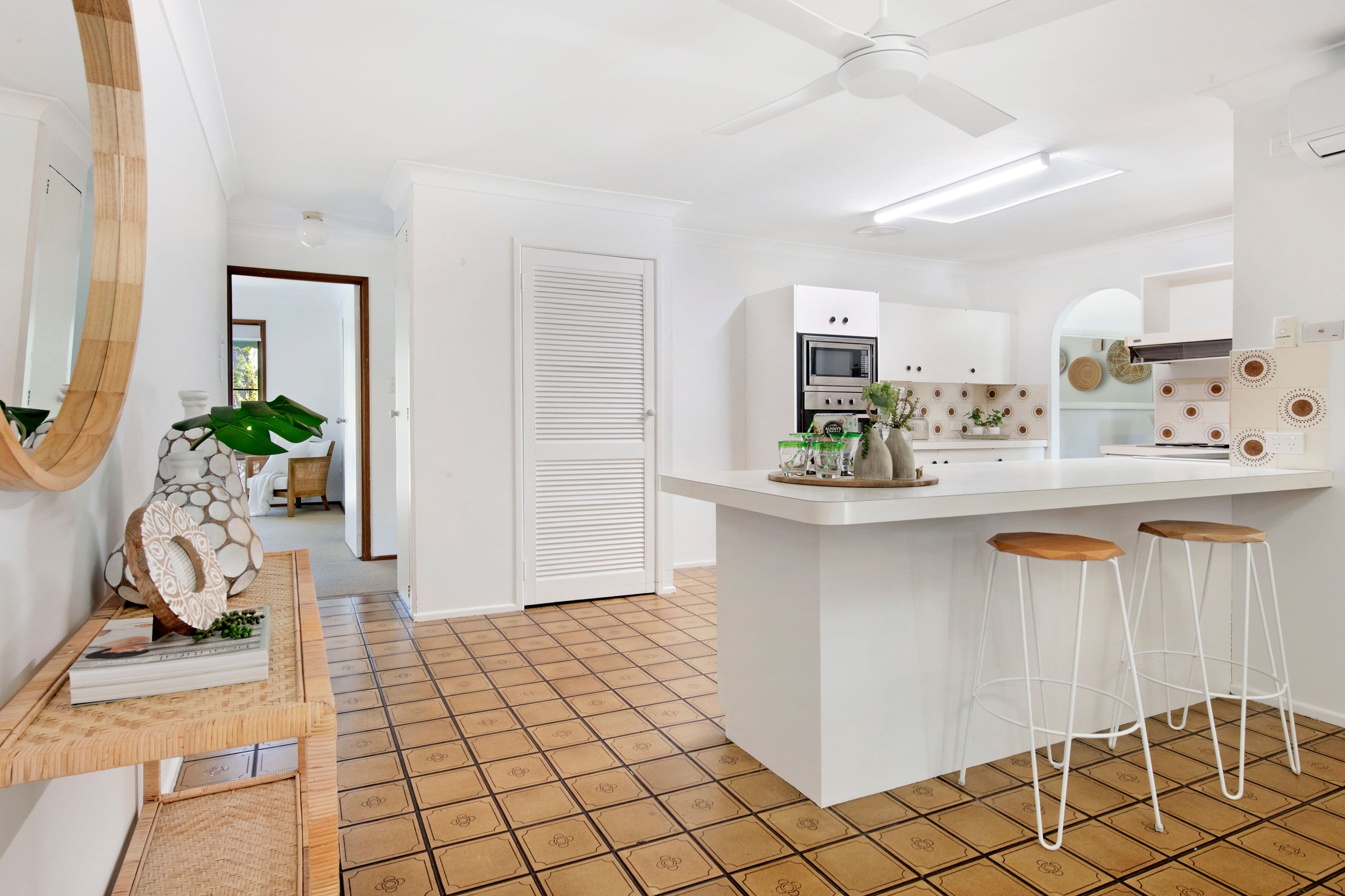 35 Cypress Drive, Broadbeach Waters QLD 4218, Broadbeach Waters - Thumbnail 5