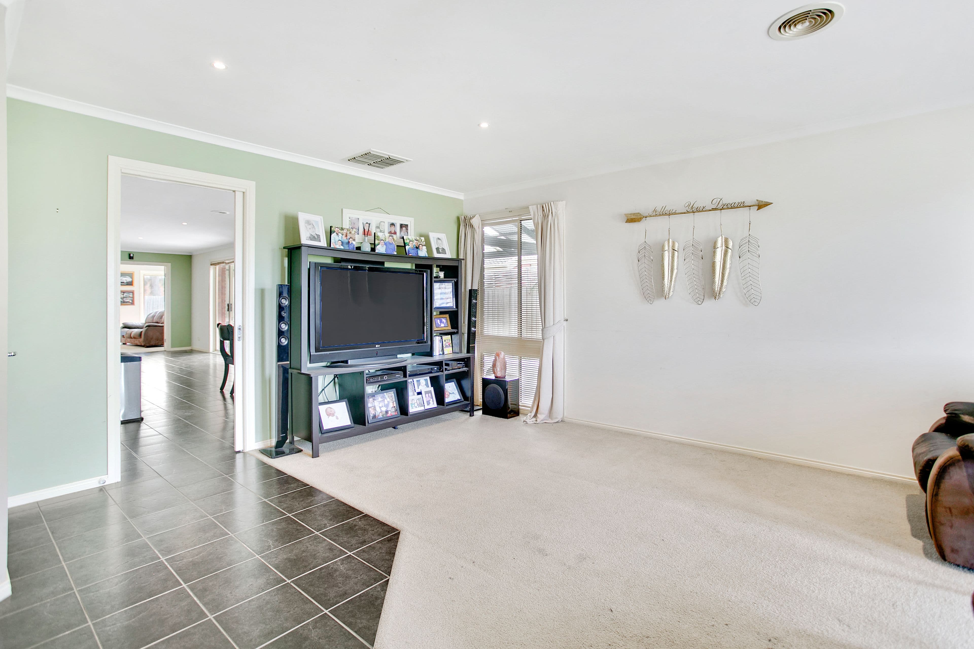 40 Veronica Drive, Skye VIC 3977, Skye - Thumbnail 2