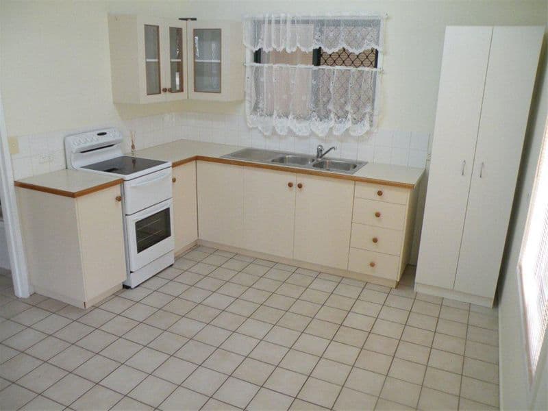 25 O'Sullivan Street, KOONGAL QLD 4701, Koongal - Thumbnail 2