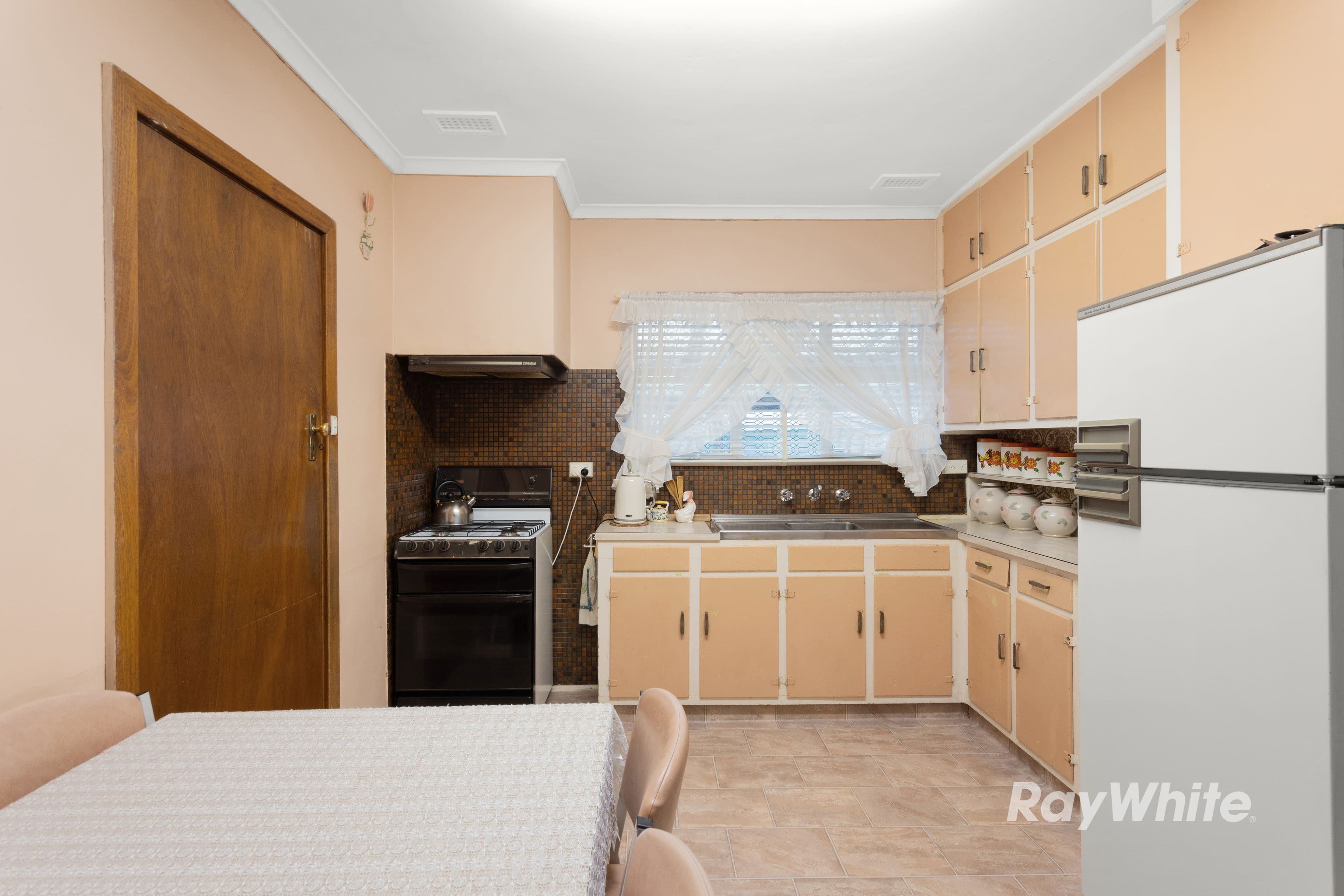 3 Coolac Street, Chadstone VIC 3148, Chadstone - Thumbnail 4