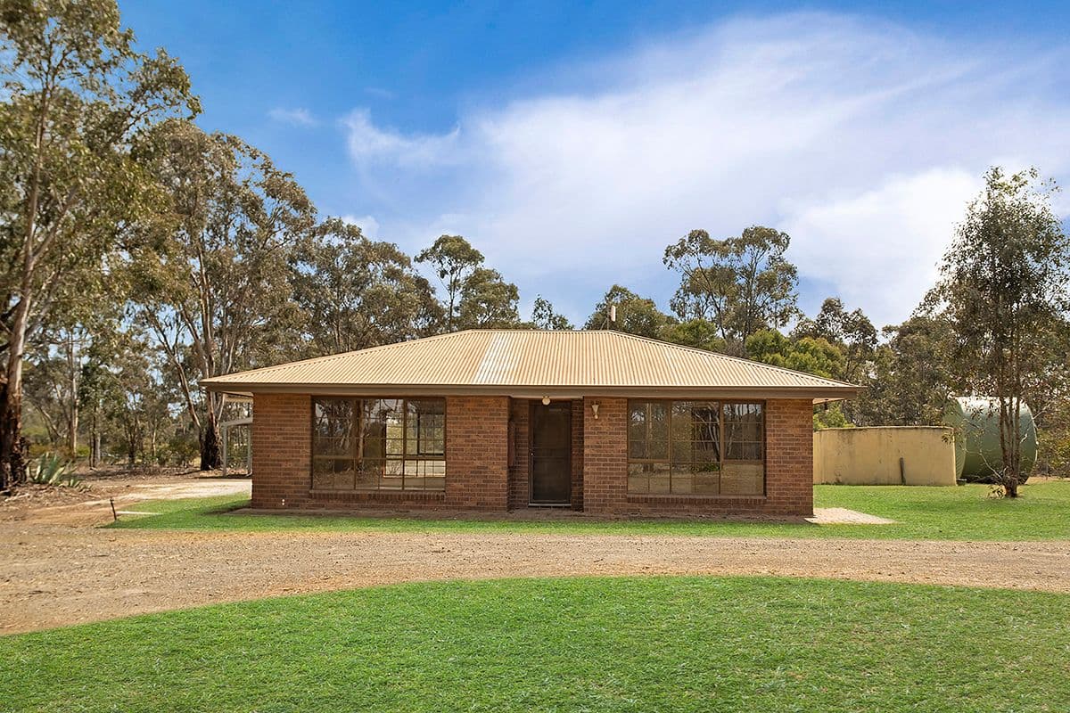 138 Errington Road, Stawell VIC 3380, Stawell - Image 1