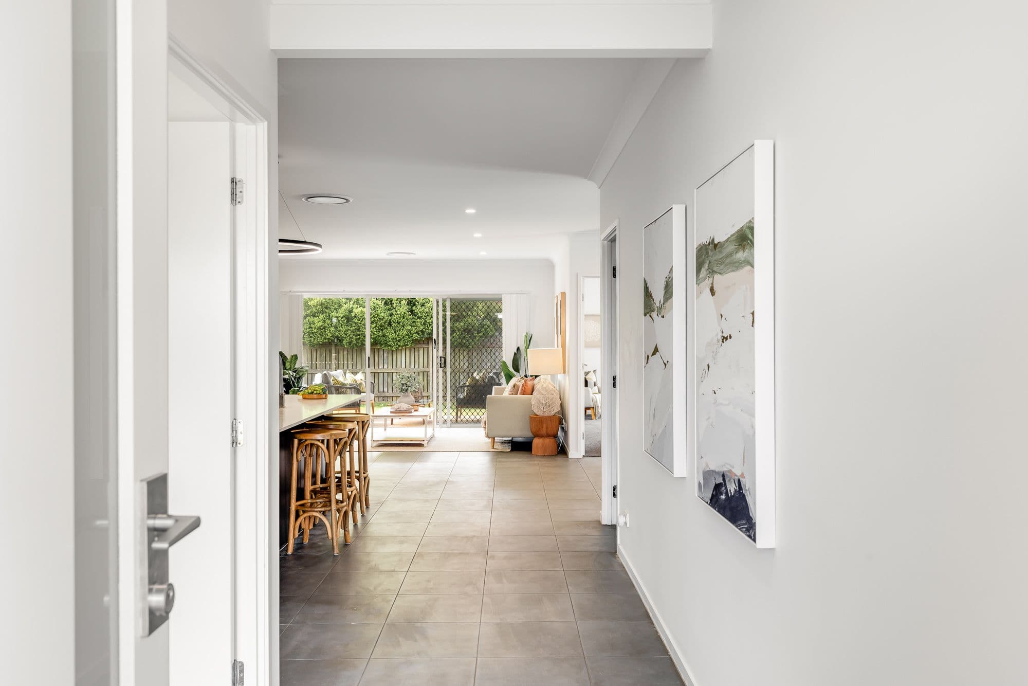1 Lourdes Street, Middle Ridge QLD 4350, Middle Ridge - Thumbnail 2