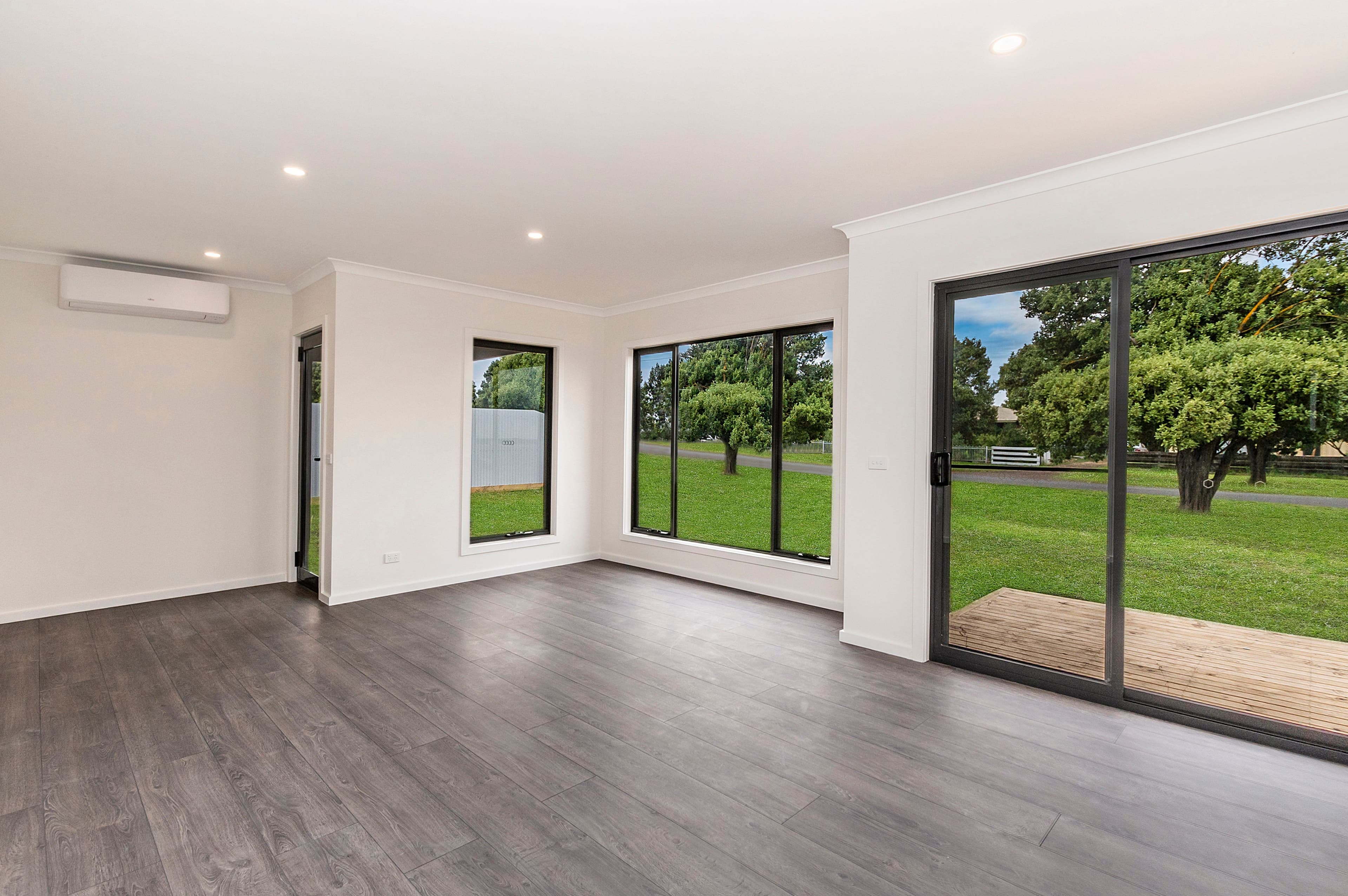 76 Dowling Street, Mortlake VIC 3272, Mortlake - Thumbnail 2