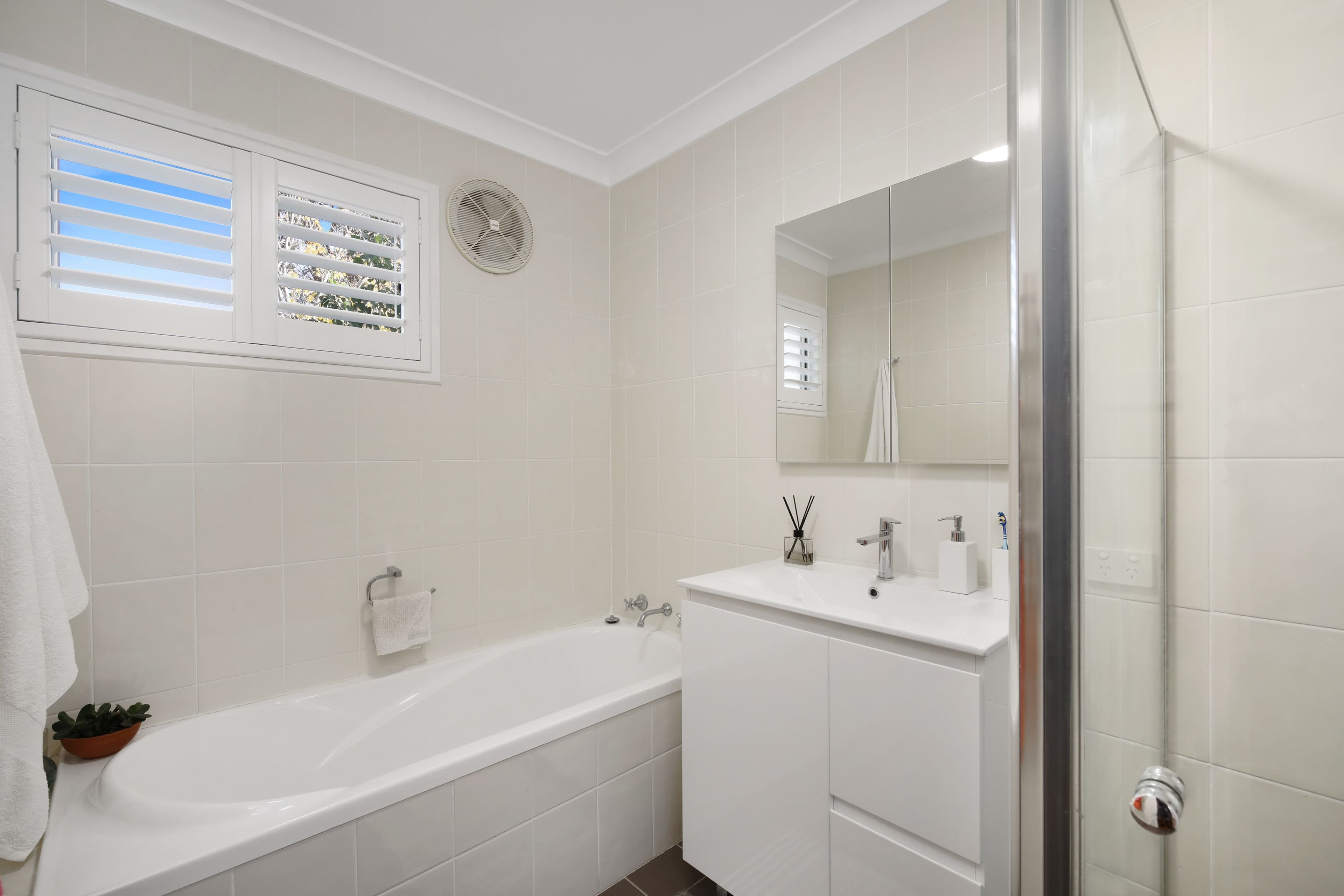 54 Patrick Crescent, Saratoga NSW 2251, Saratoga - Thumbnail 6