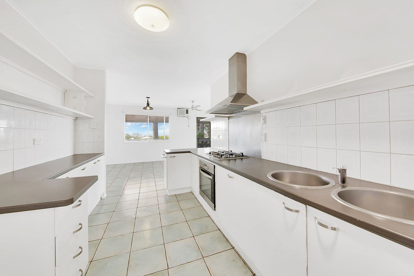 24 Coon Street, South Gladstone QLD 4680, South Gladstone - Thumbnail 4