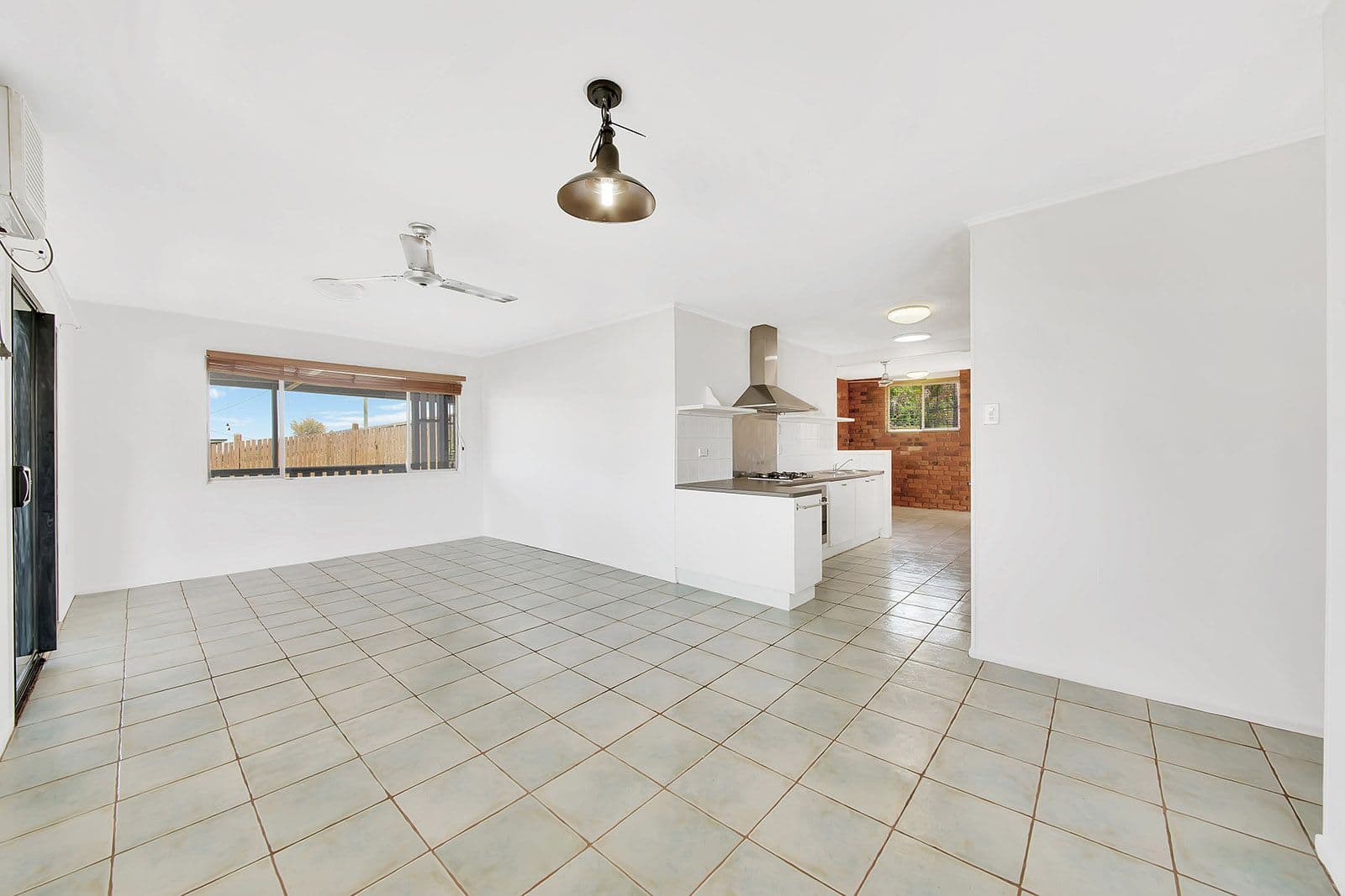 24 Coon Street, South Gladstone QLD 4680, South Gladstone - Thumbnail 5